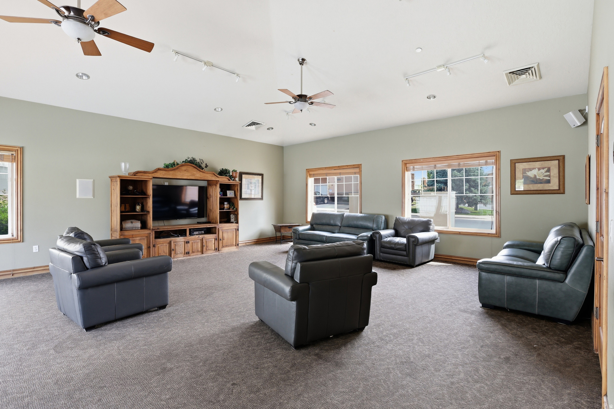 CANYON MEADOW - Residential
