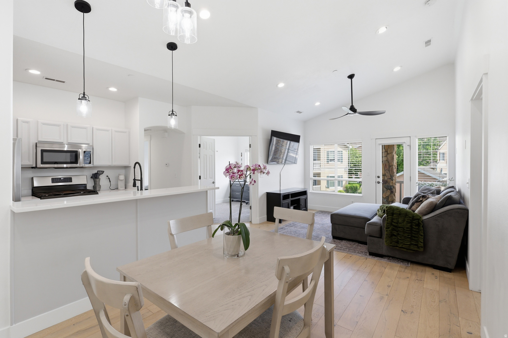 CANYON MEADOW - Residential