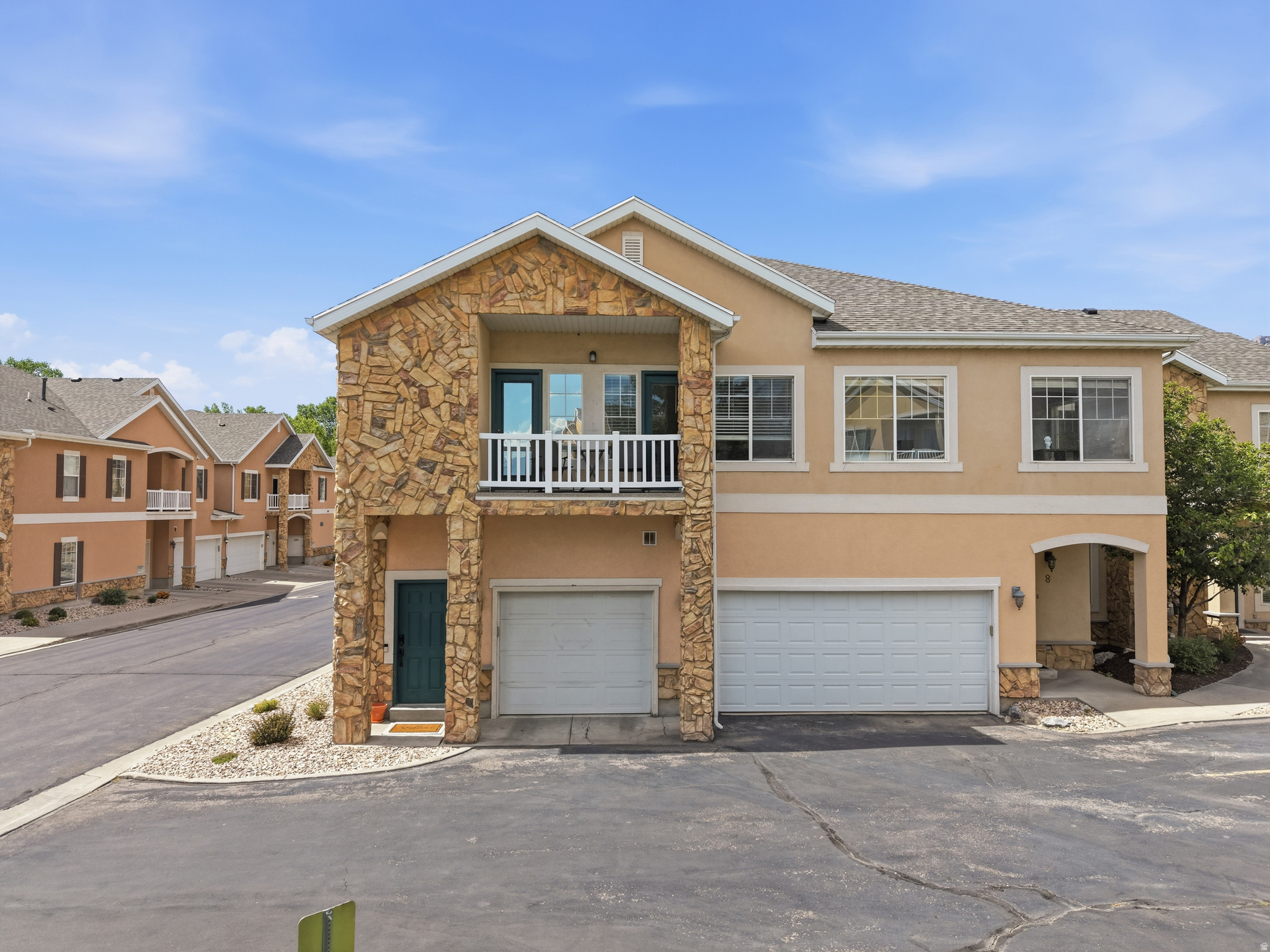 CANYON MEADOW - Residential