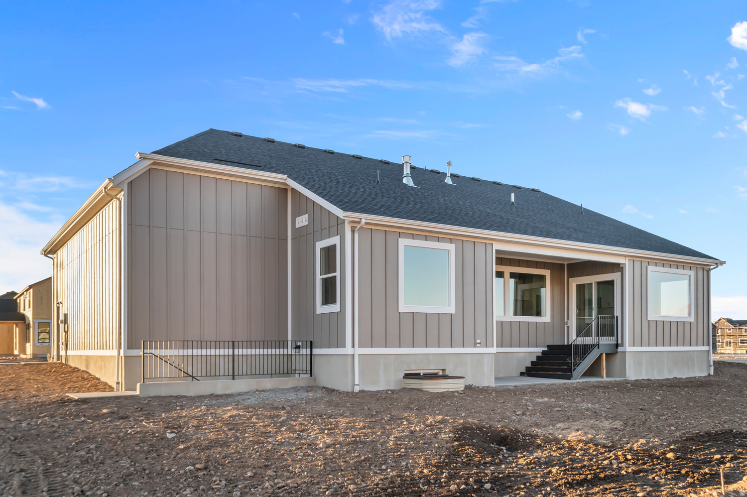 MOUNTAINSIDE ESTATES - Residential