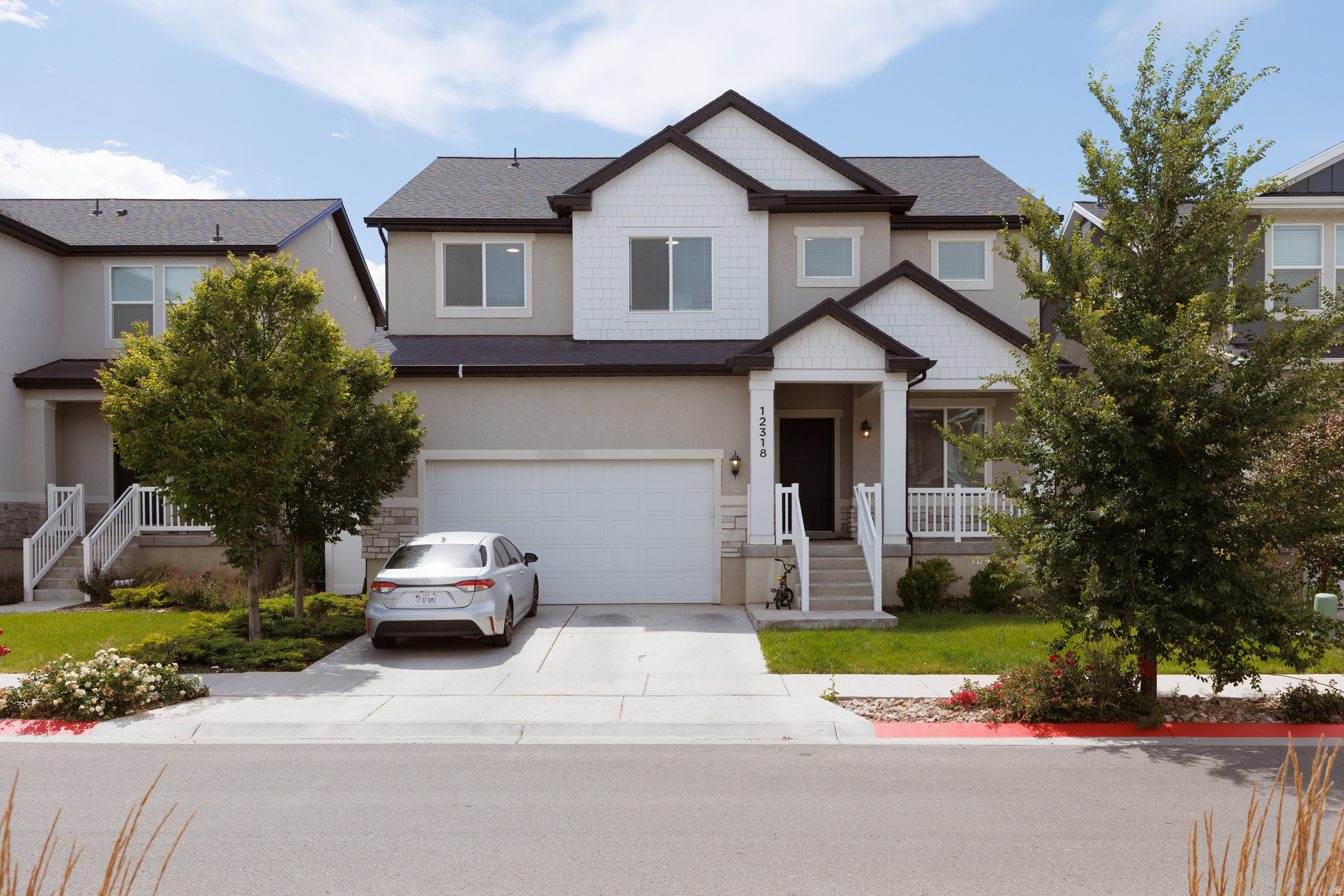 SELLER FINANCE. This Herriman home is packed with potential. With 6 bedrooms, 3 bathrooms, 3,105 sq ft, a fully finished basement, and a mainfloor office perfect for remote work, this property offers the space, and flexibility families are looking for. it's ideal for those wanting room to grow, work, and create their perfect lifestyle.