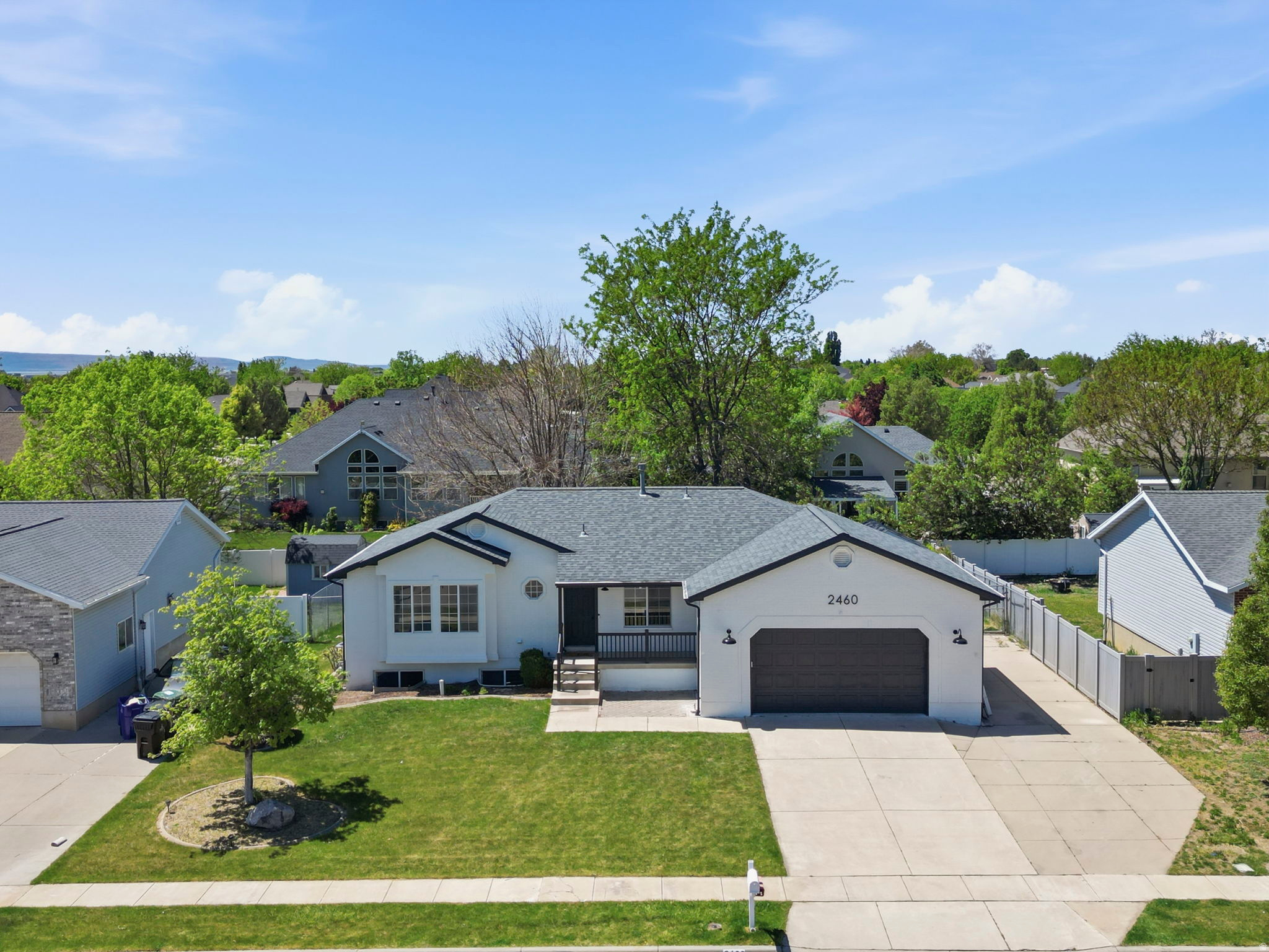 MAPLEWOOD - Residential