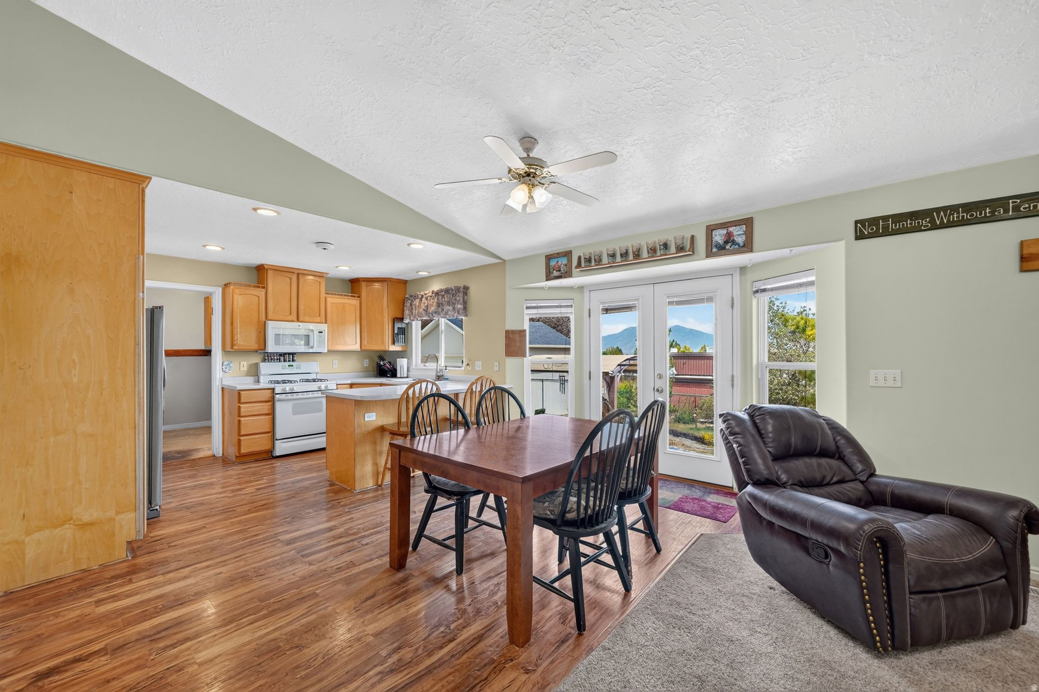 ELK RUN - Residential