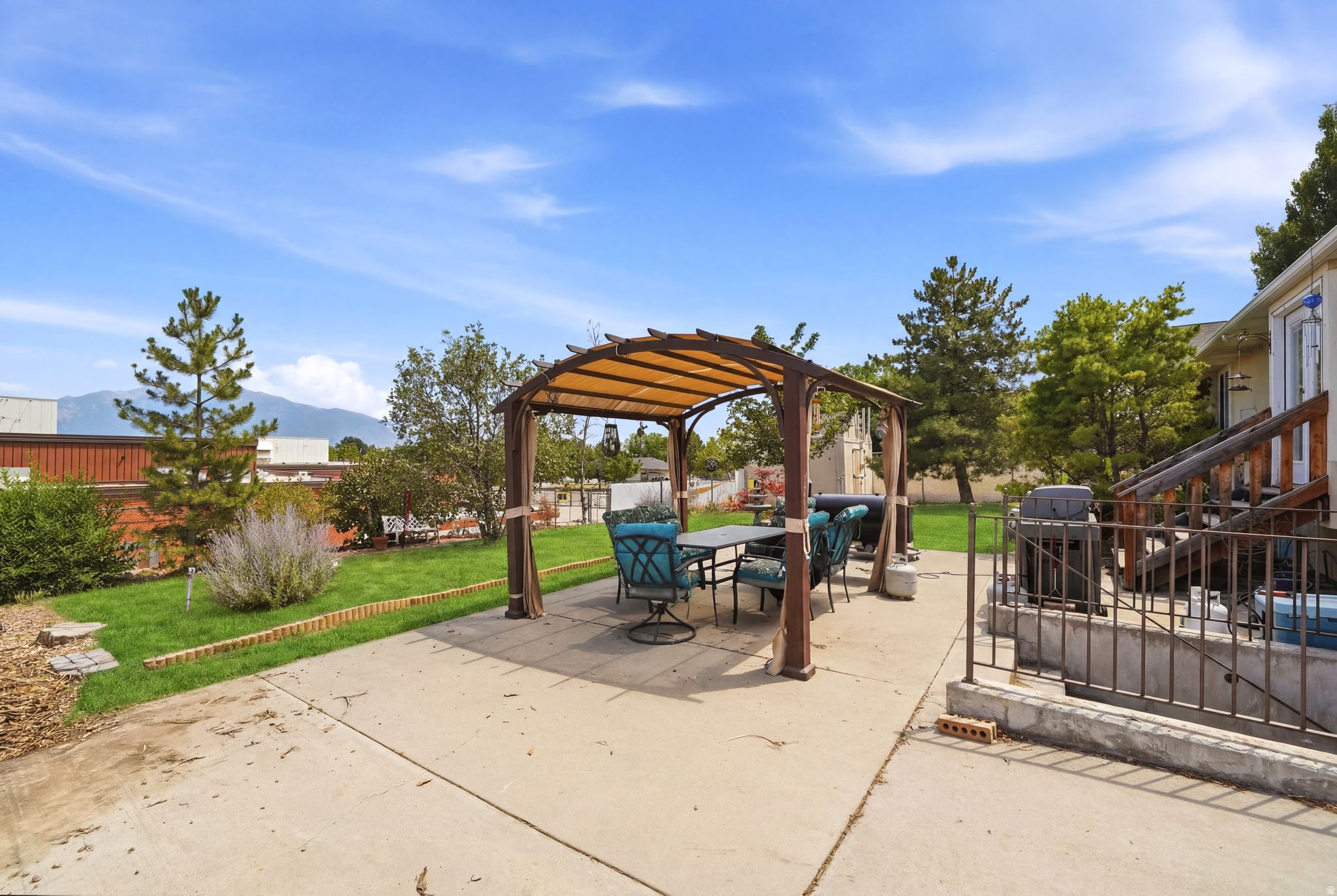 ELK RUN - Residential