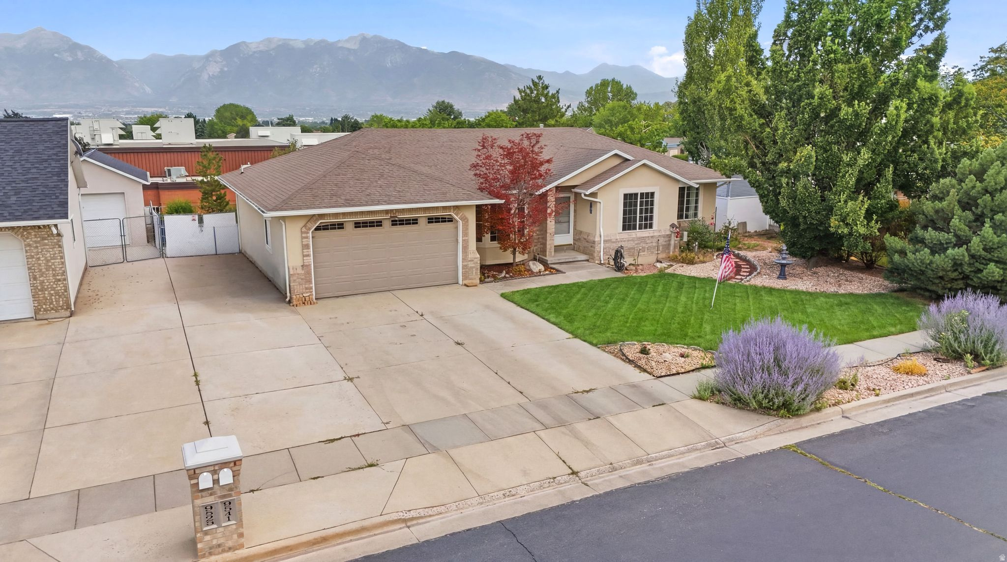 ELK RUN - Residential