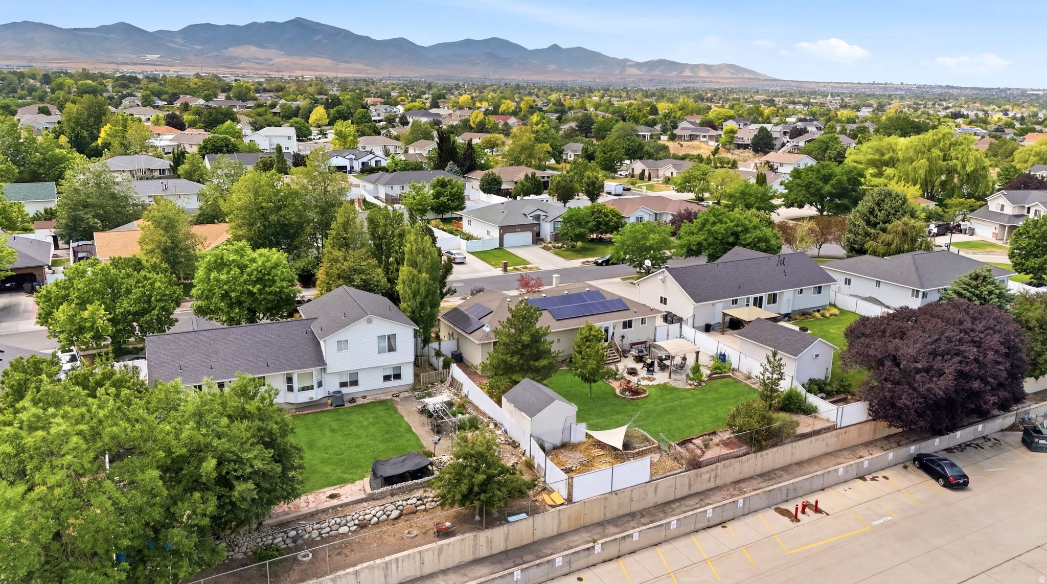 ELK RUN - Residential