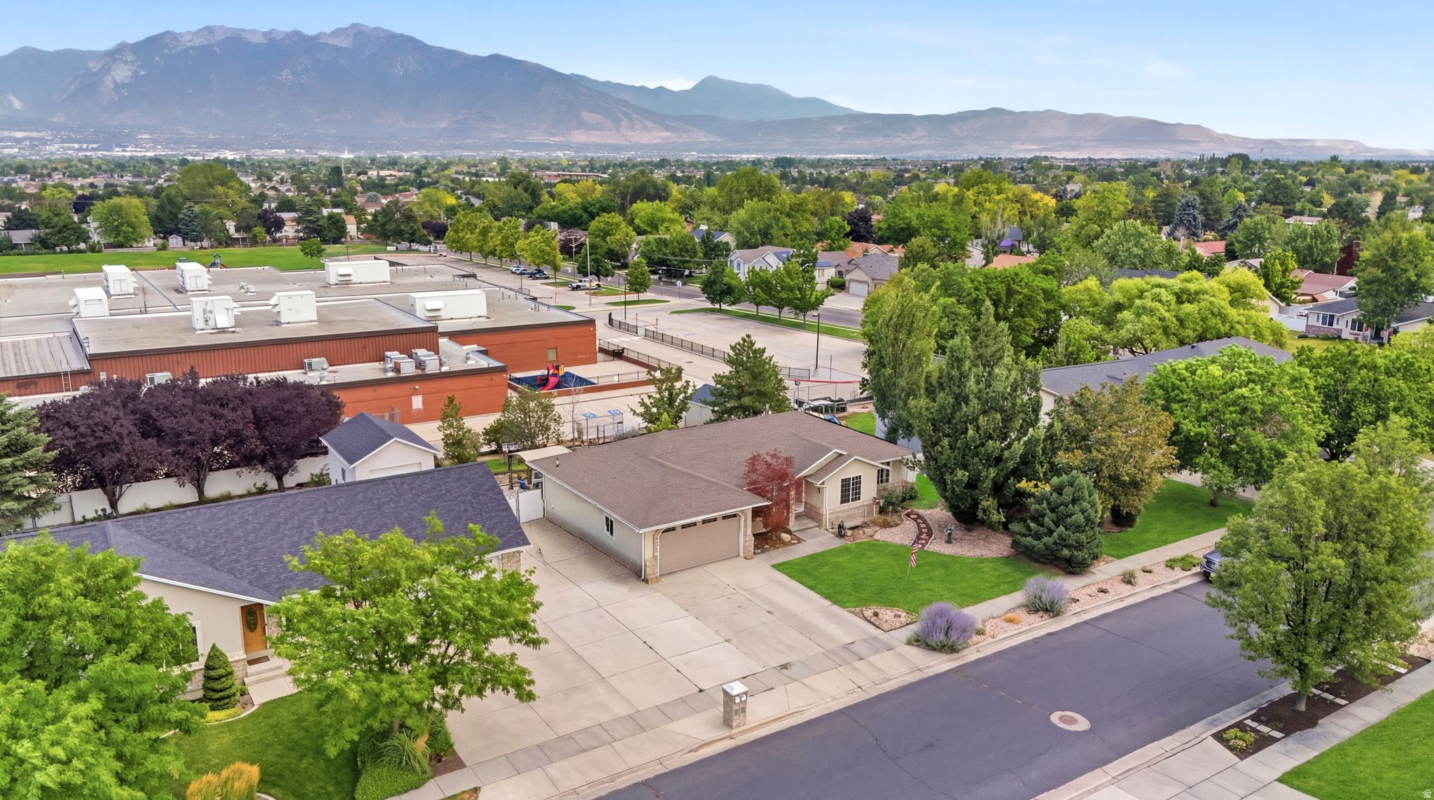 ELK RUN - Residential