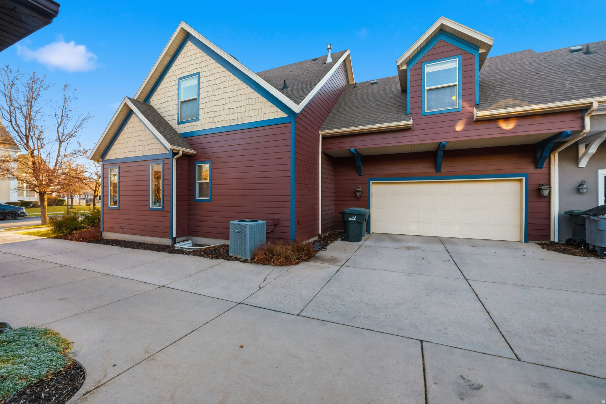 DAYBREAK - Residential