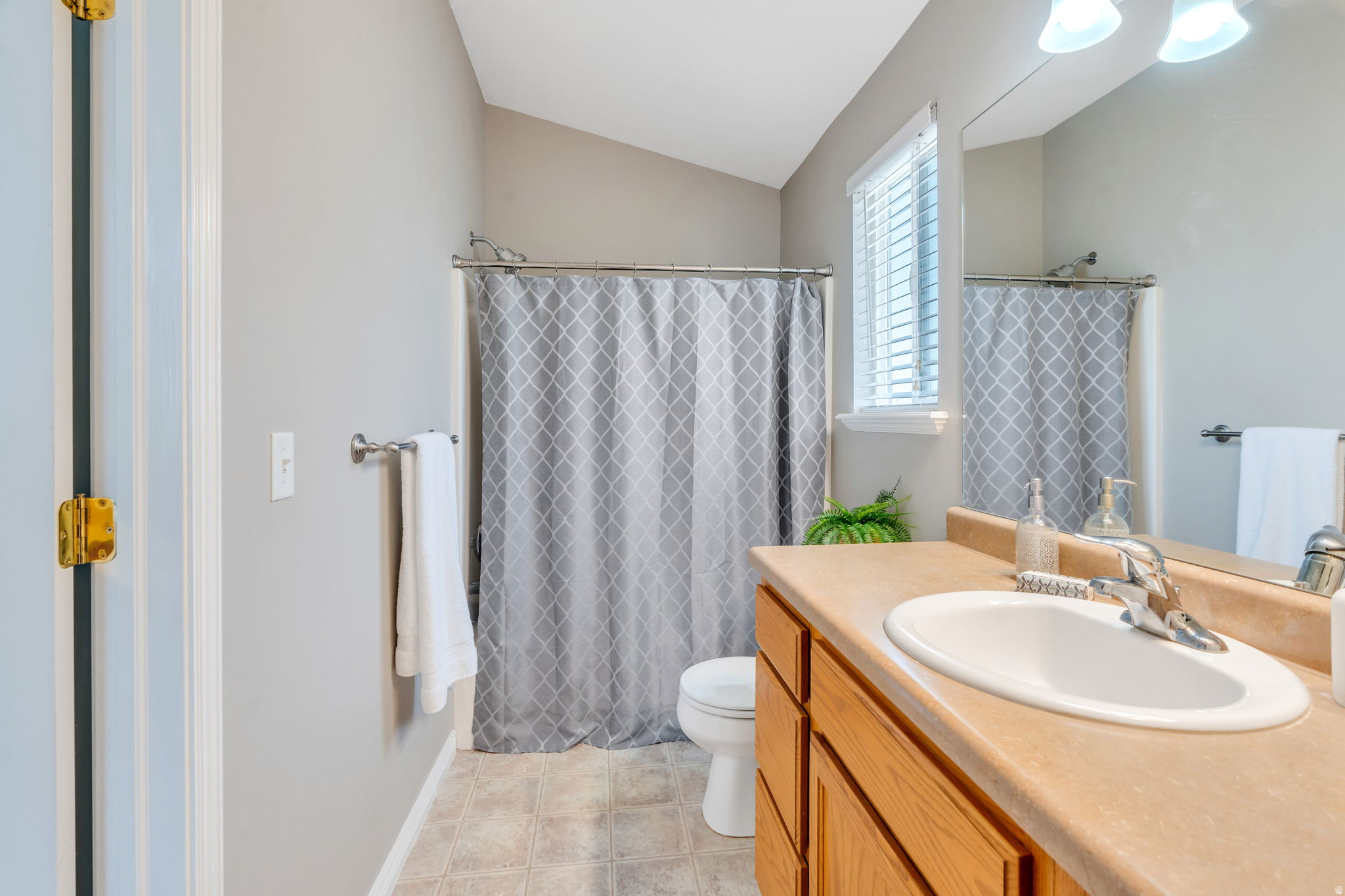 DOVE MEADOWS - Residential