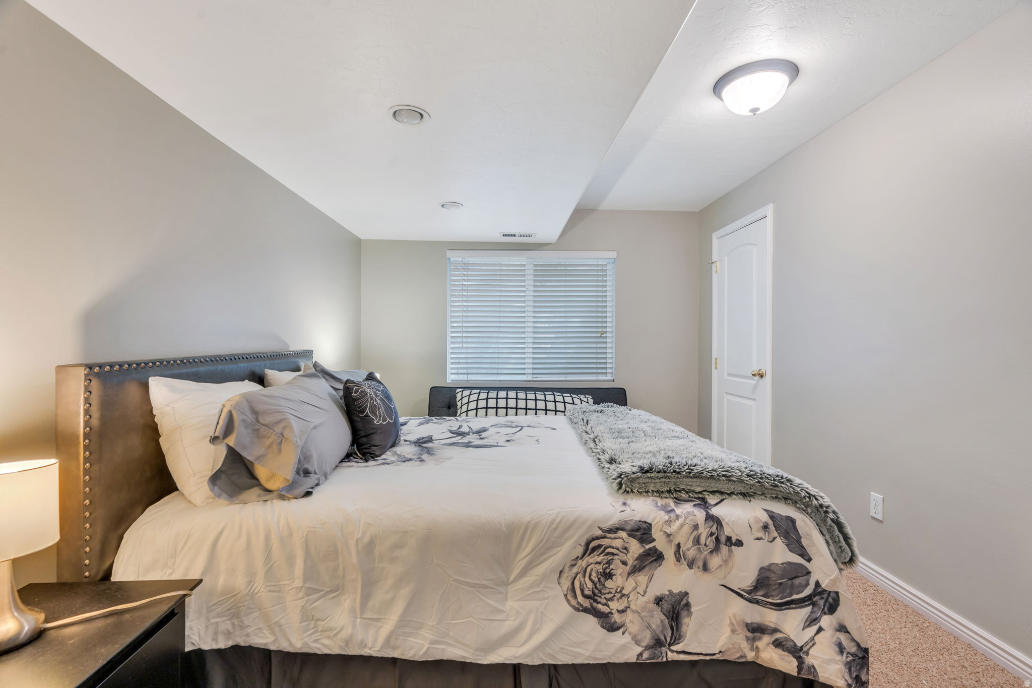 DOVE MEADOWS - Residential