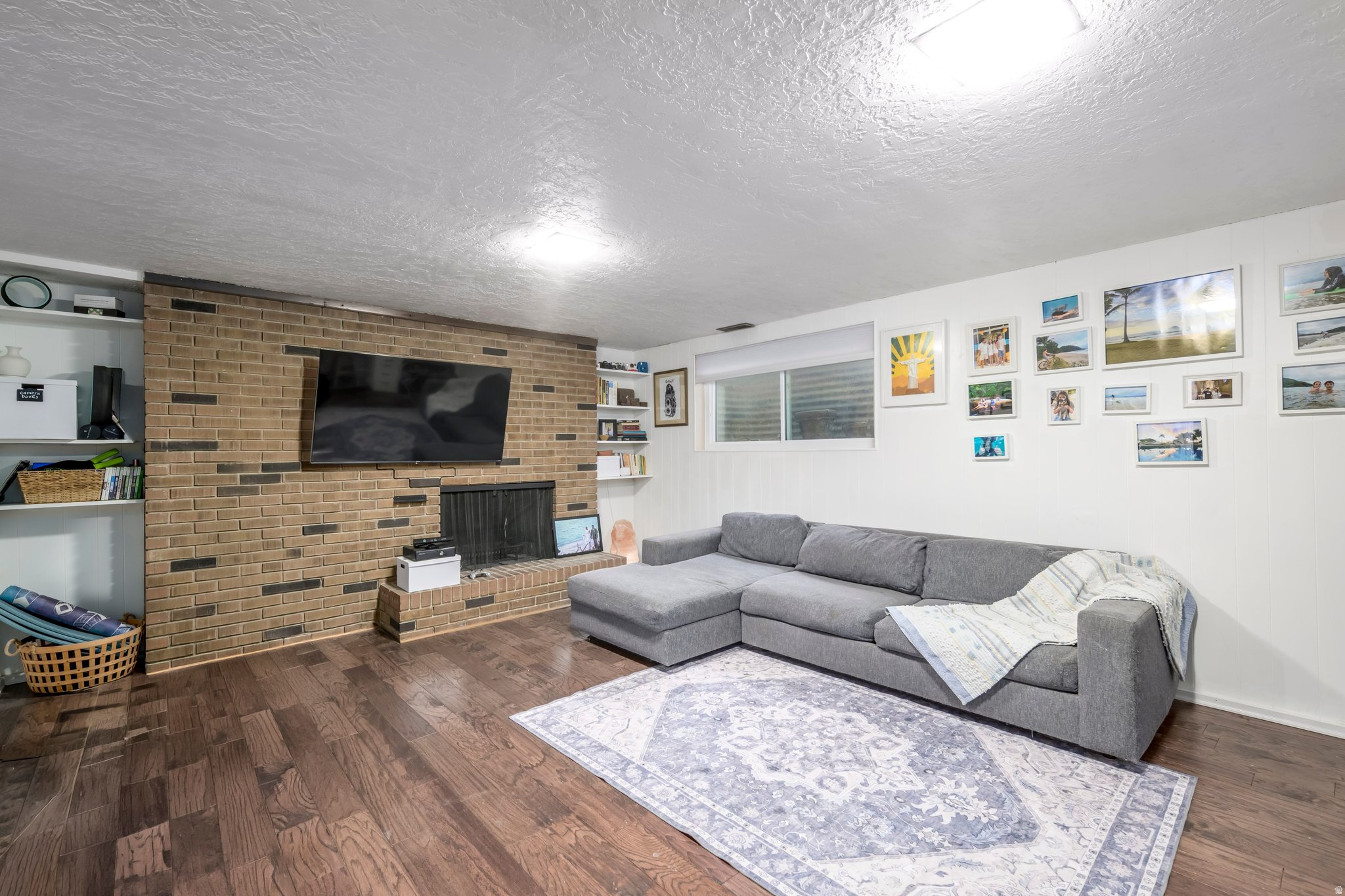 TANGLEWOOD CONDOS - Residential