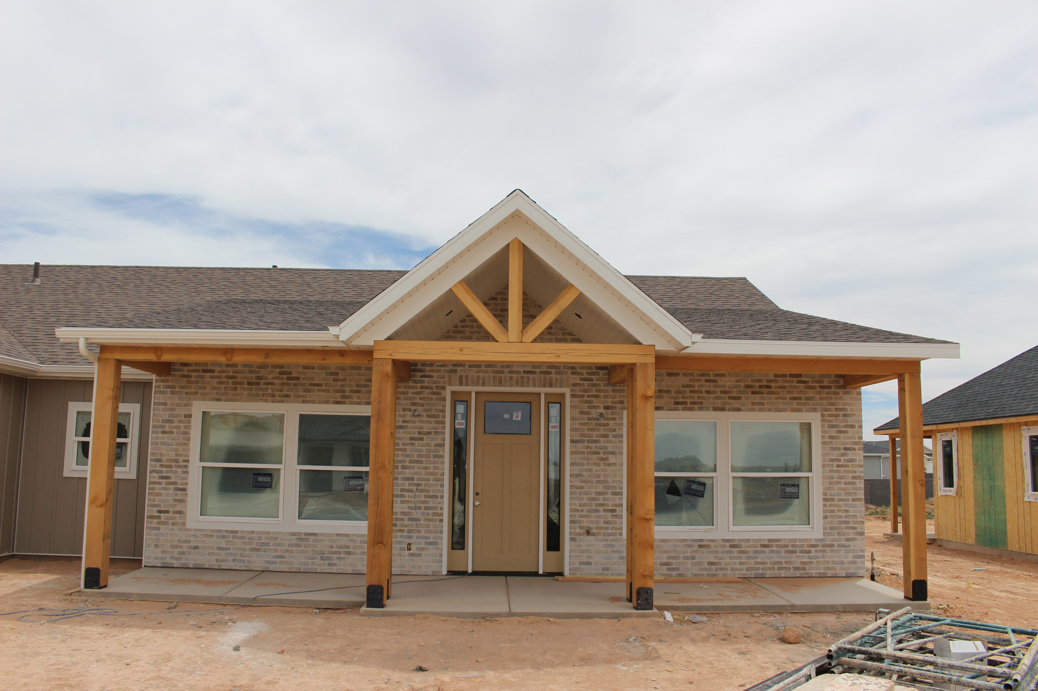 IRON CREST - Residential