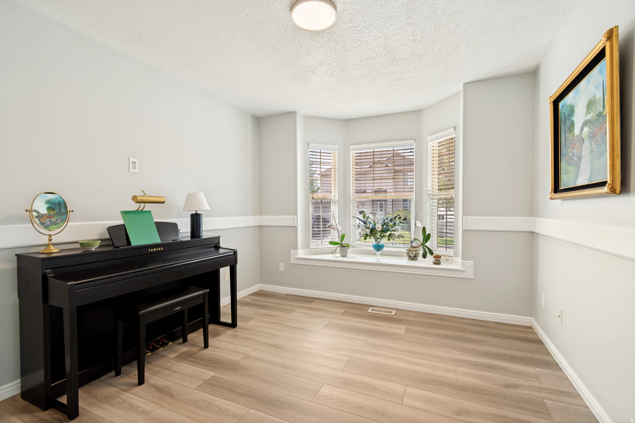 WYNDOM SQUARE - Residential