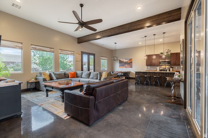 RETREAT AT SAND HOLLOW RESORT - Residential