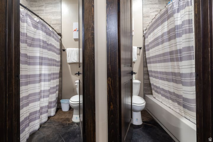 RETREAT AT SAND HOLLOW RESORT - Residential