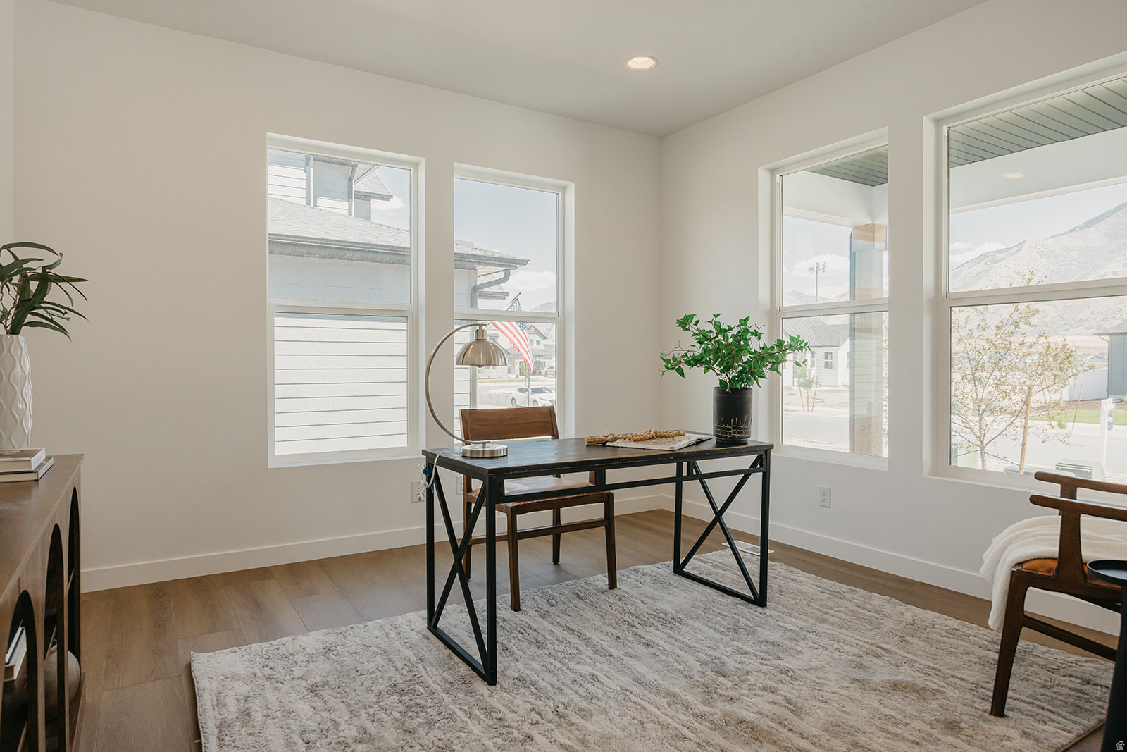 WILLOW ESTATES - Residential