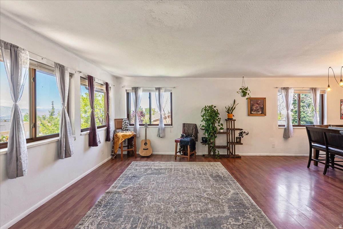SALEM HILLS - Residential
