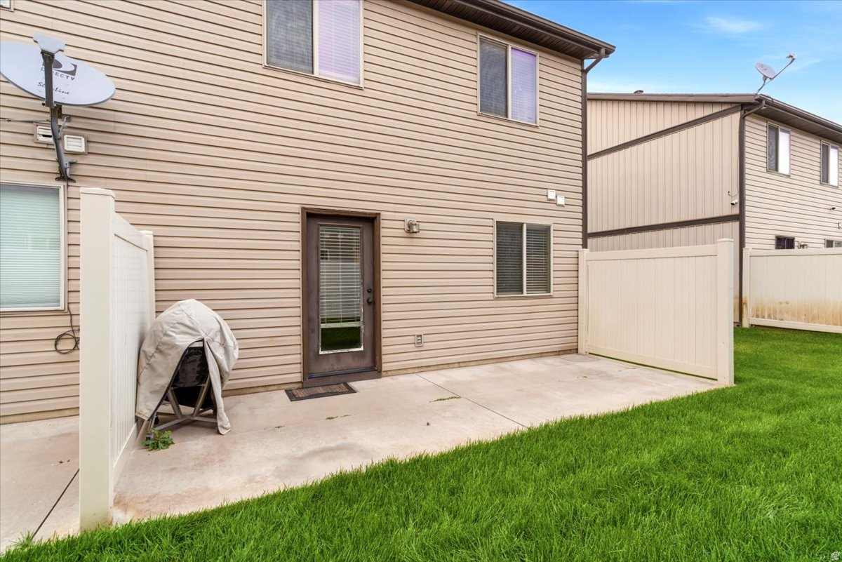 CAMELOT COVE - Residential