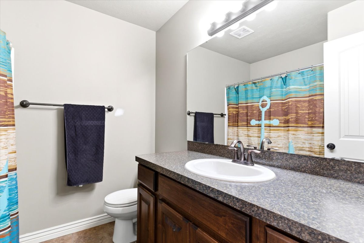 CAMELOT COVE - Residential