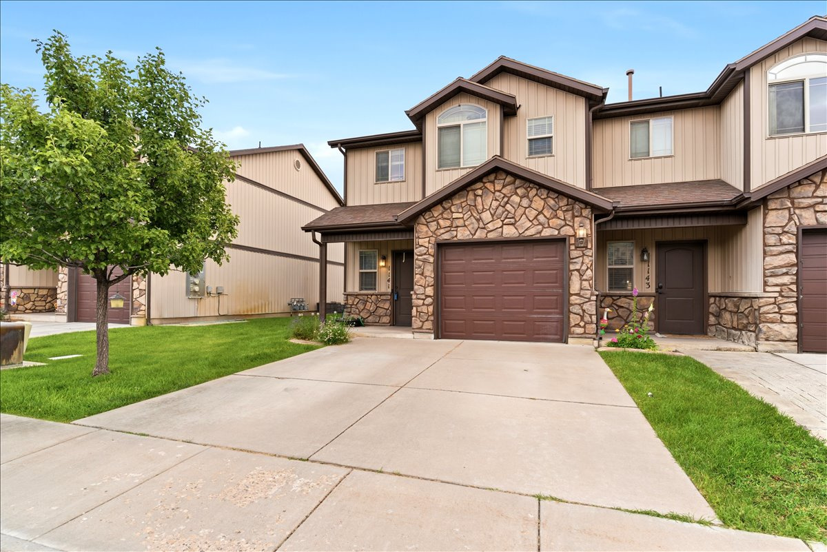 CAMELOT COVE - Residential