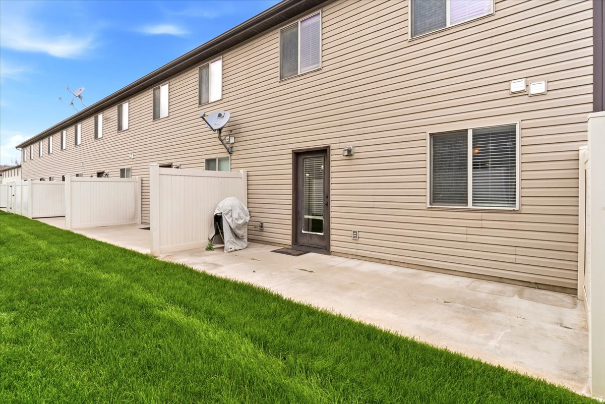CAMELOT COVE - Residential