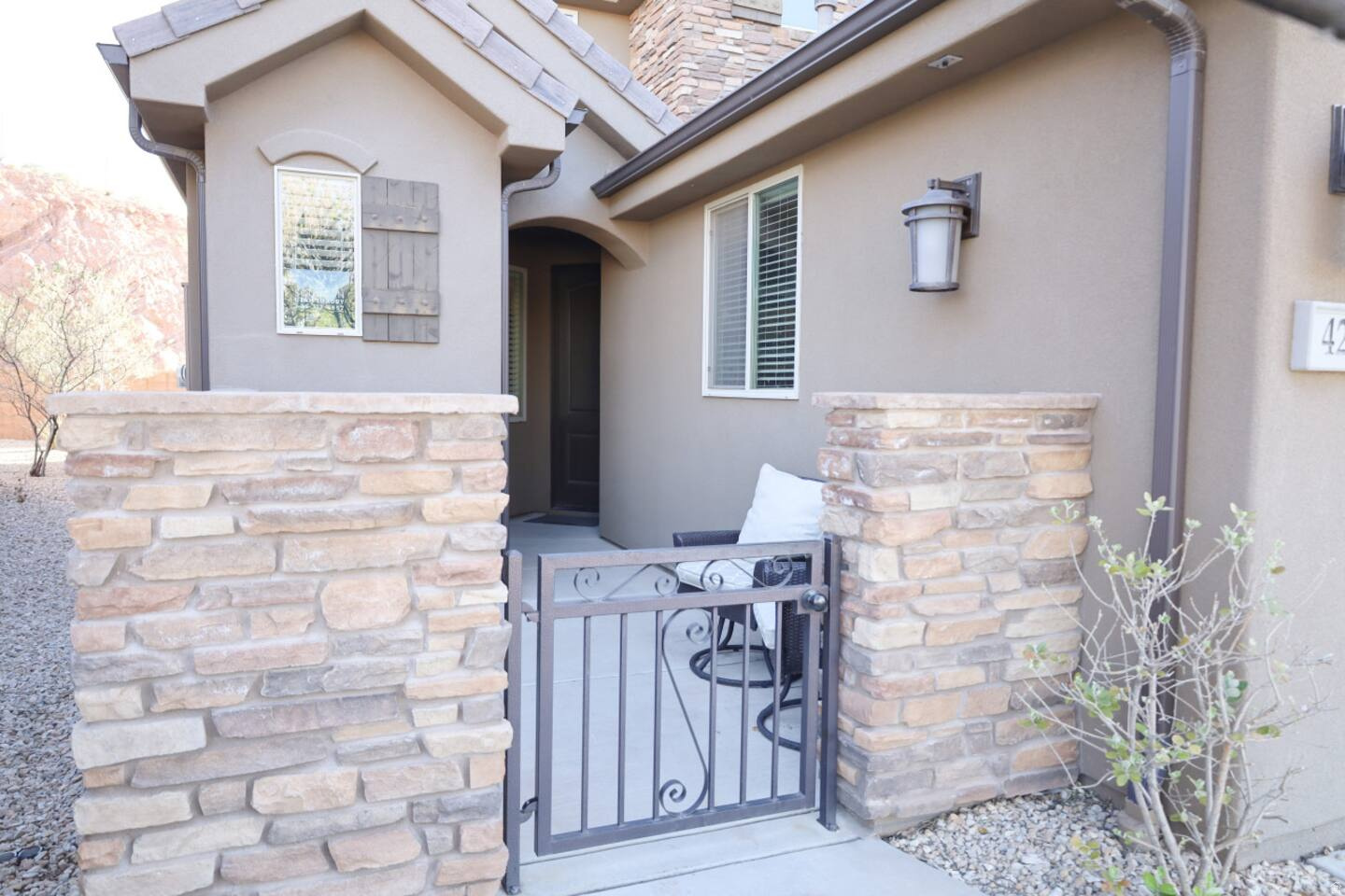 CORAL RIDGE TOWNHOMES PH 3-C - Residential
