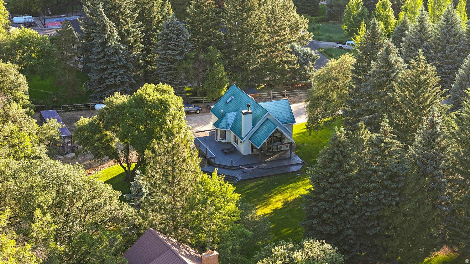COVERED BRIDGE - Residential