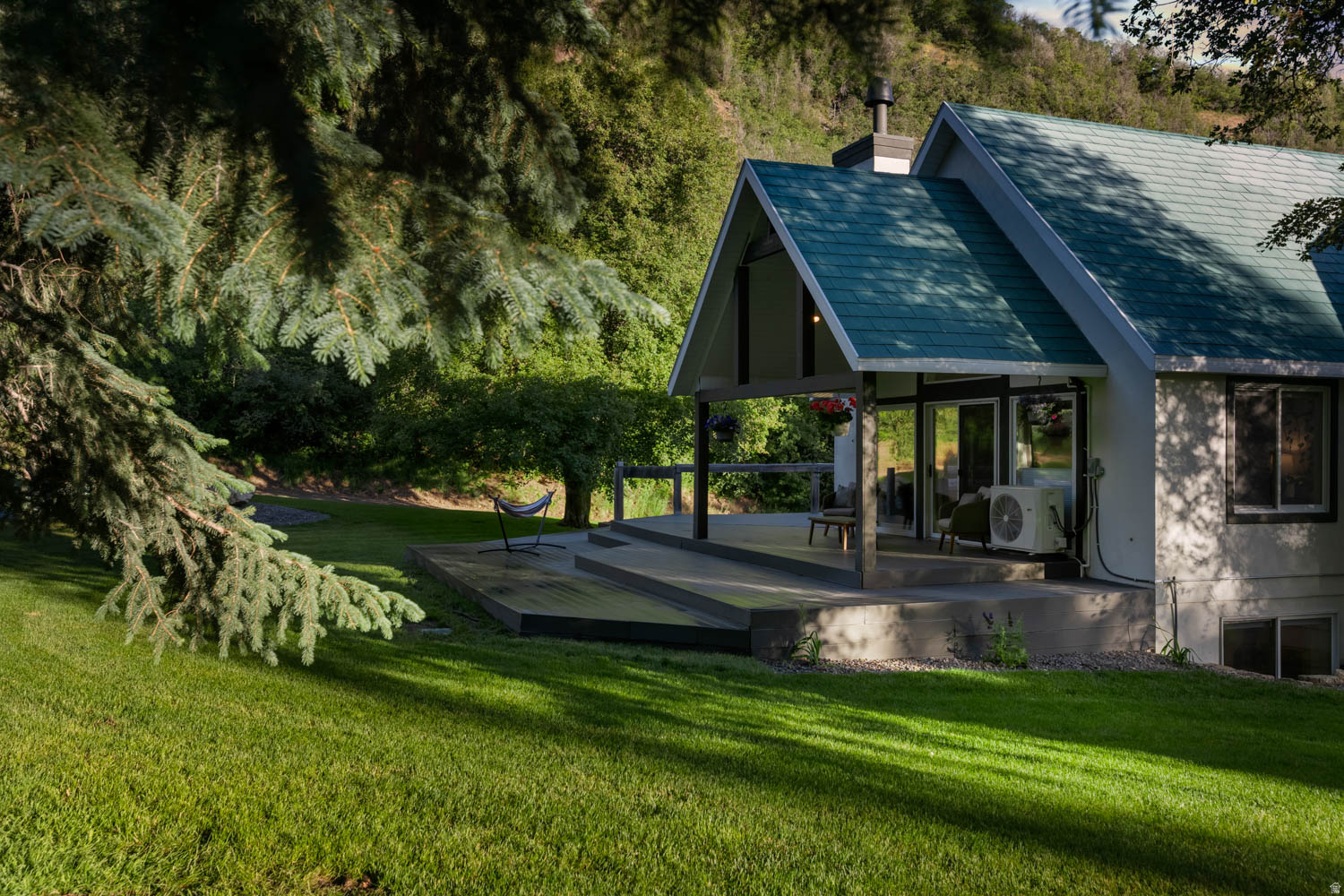 COVERED BRIDGE - Residential