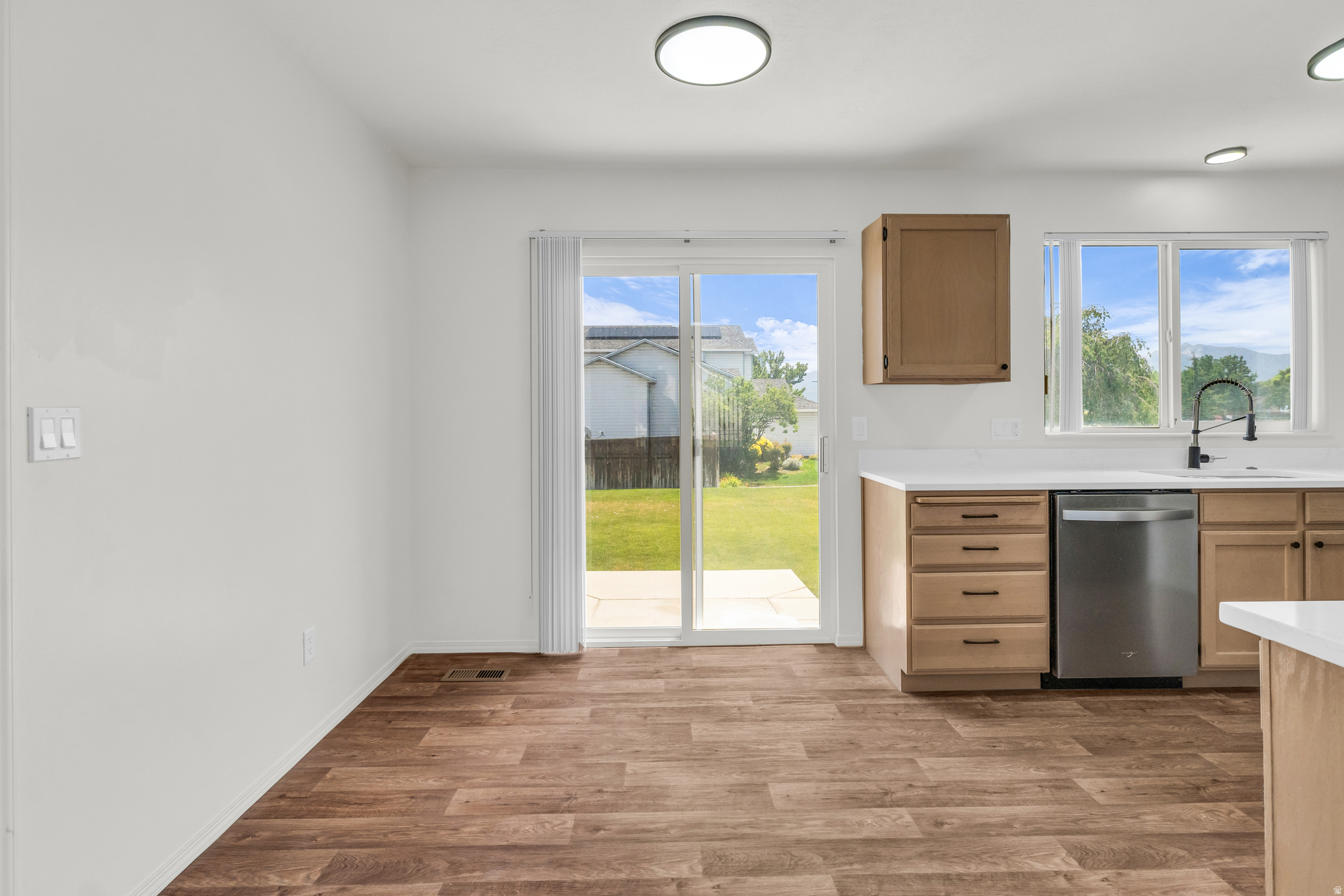 CHERRY HOLLOW - Residential