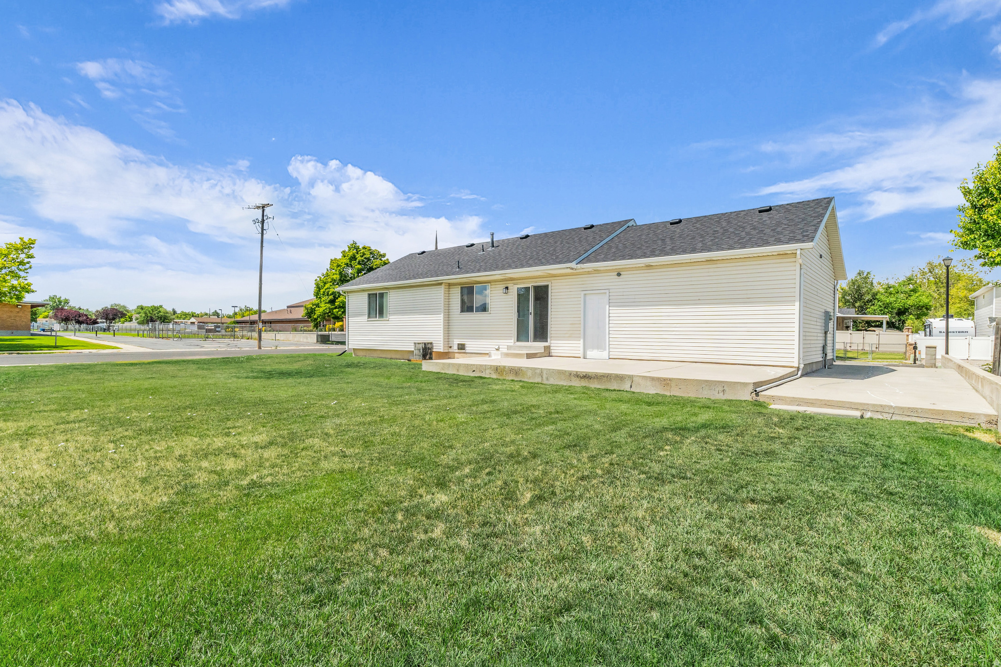 CHERRY HOLLOW - Residential