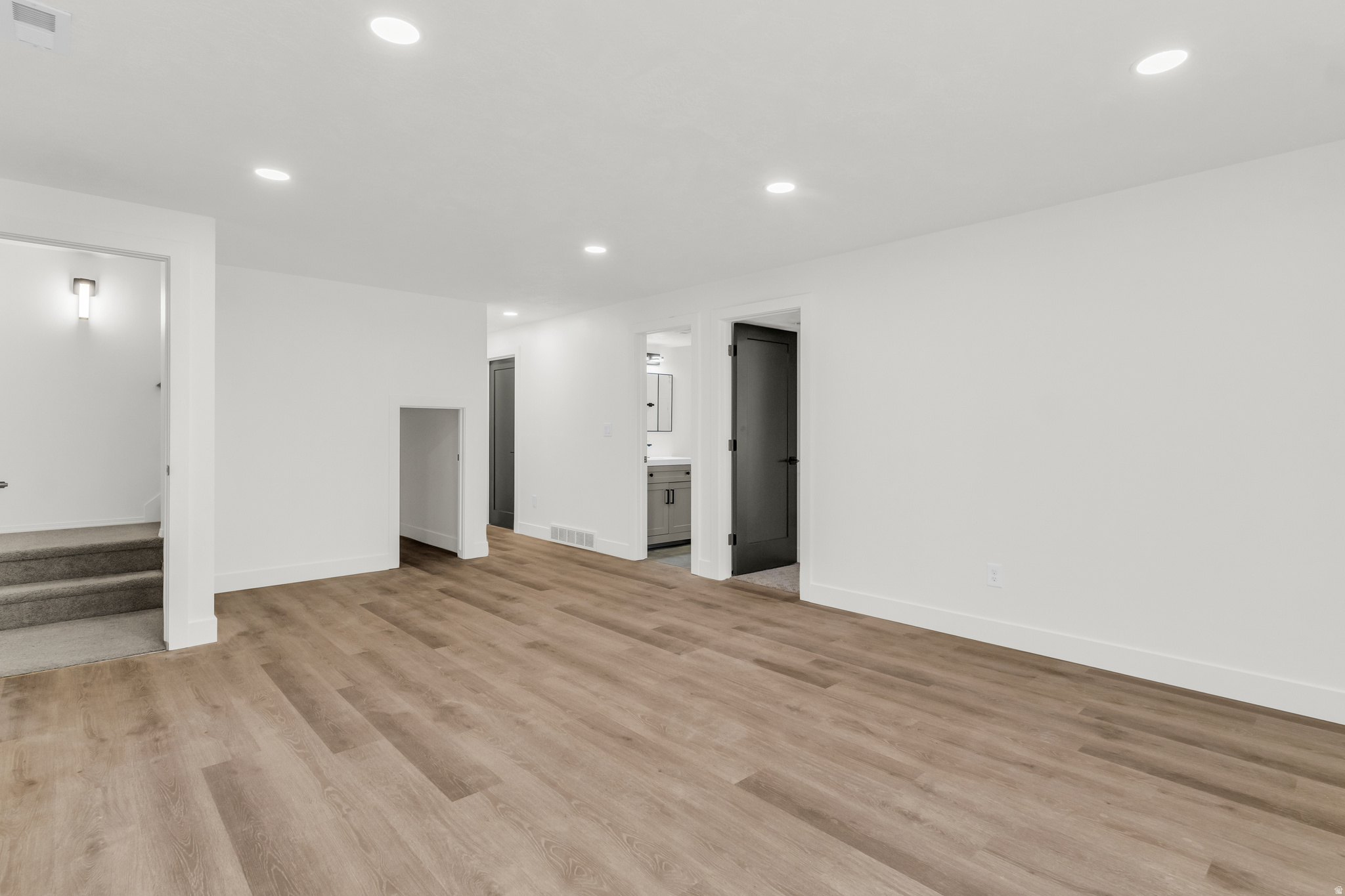 CHERRY HOLLOW - Residential