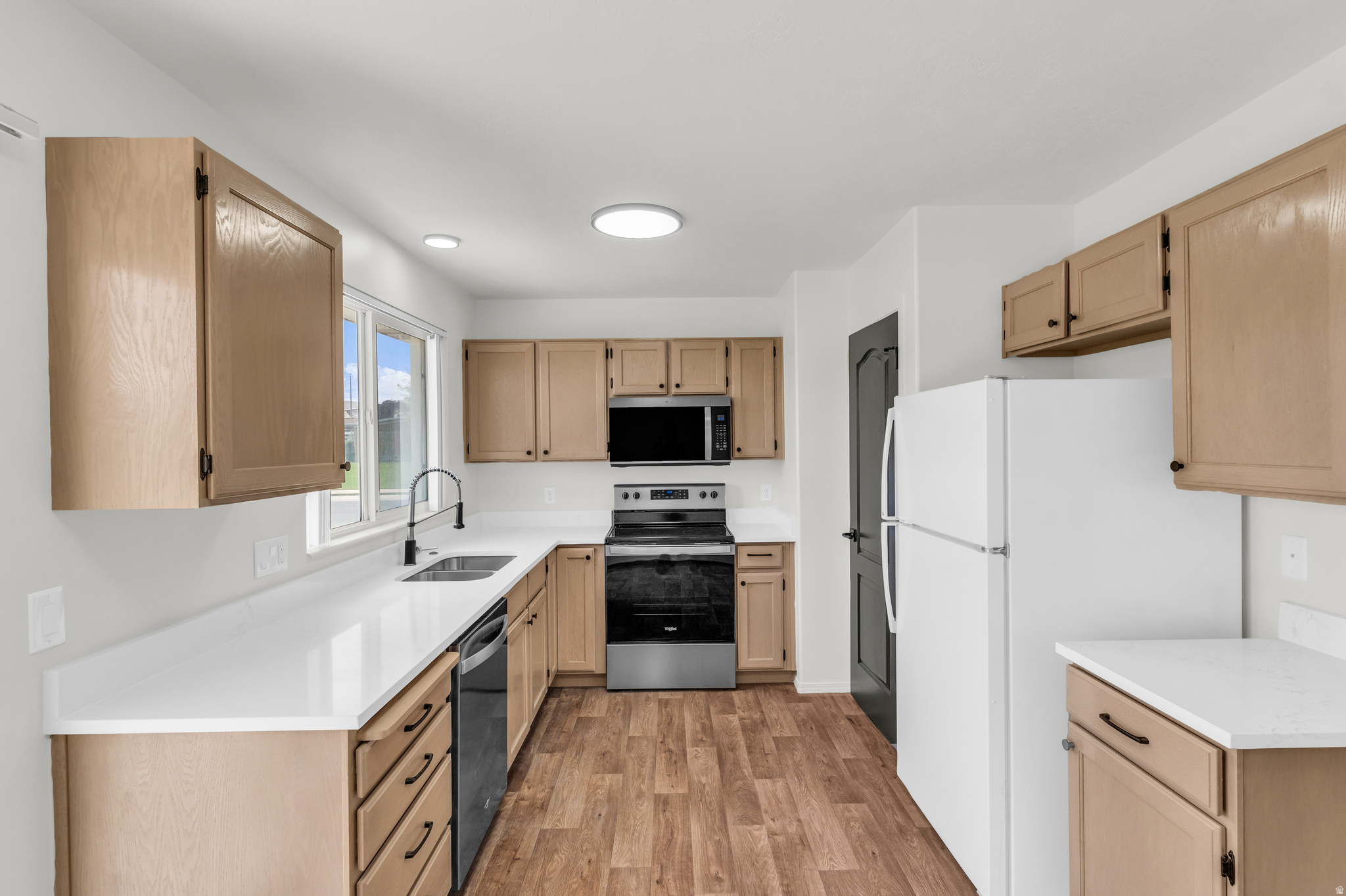 CHERRY HOLLOW - Residential