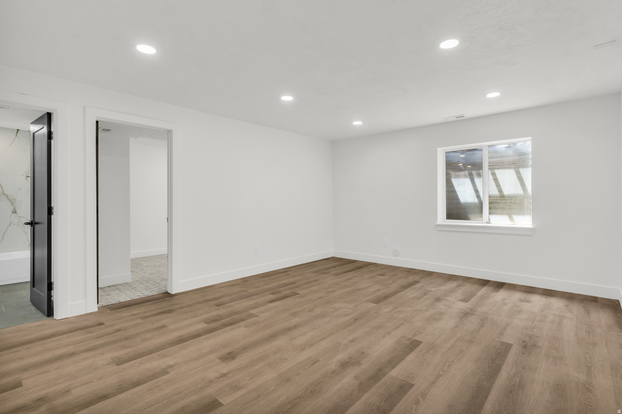 CHERRY HOLLOW - Residential