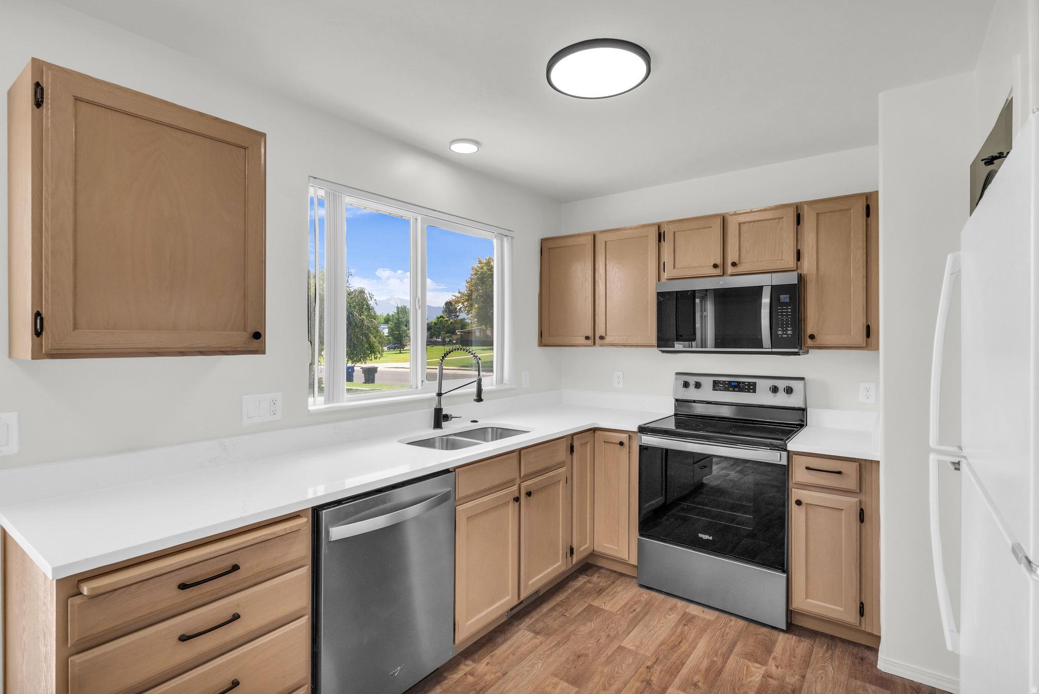 CHERRY HOLLOW - Residential