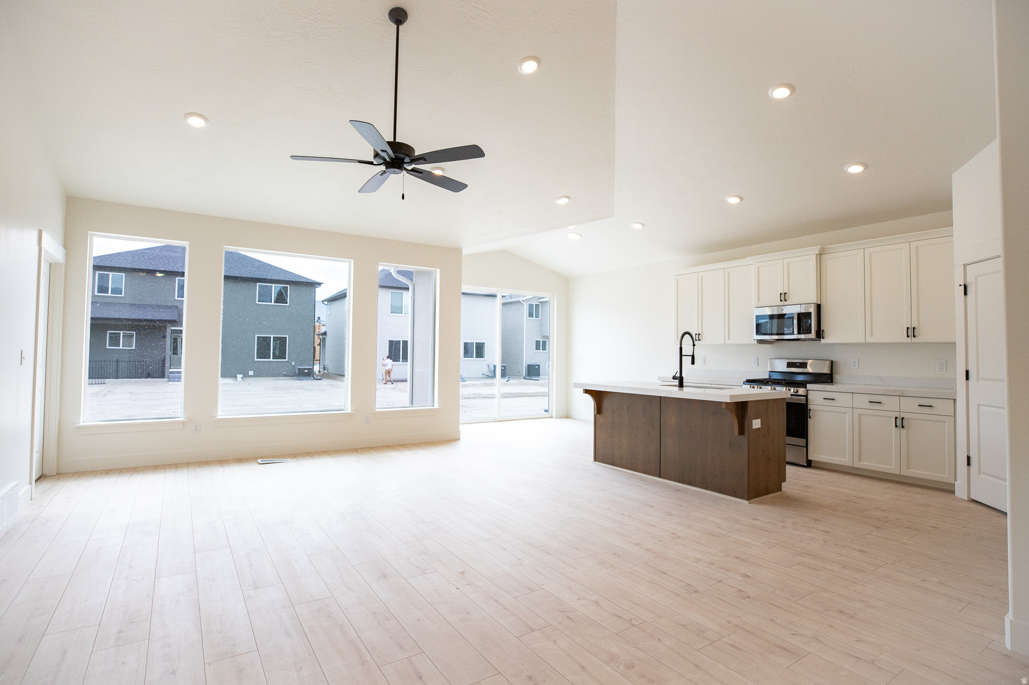 HARMONY 3 - Residential