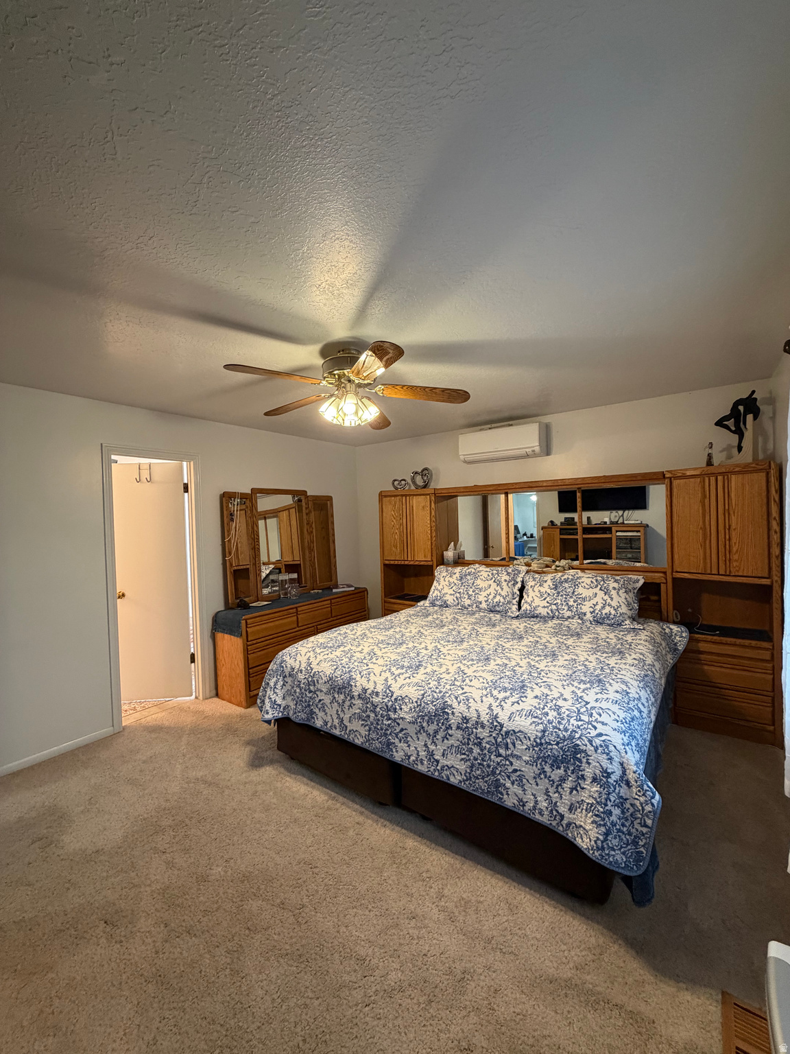 FALCONCREST - Residential