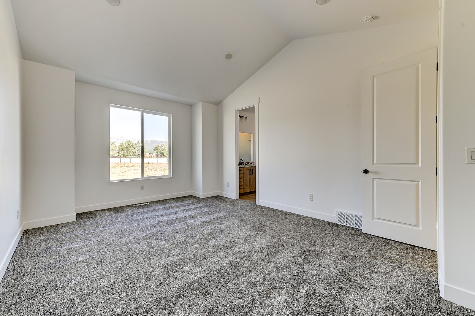 HERITAGE FARMS - Residential