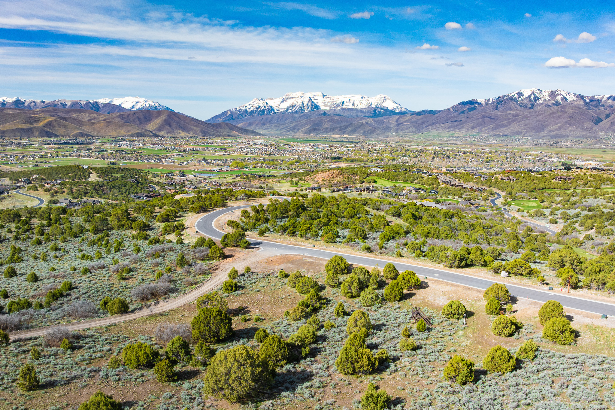 RED LEDGES - Land