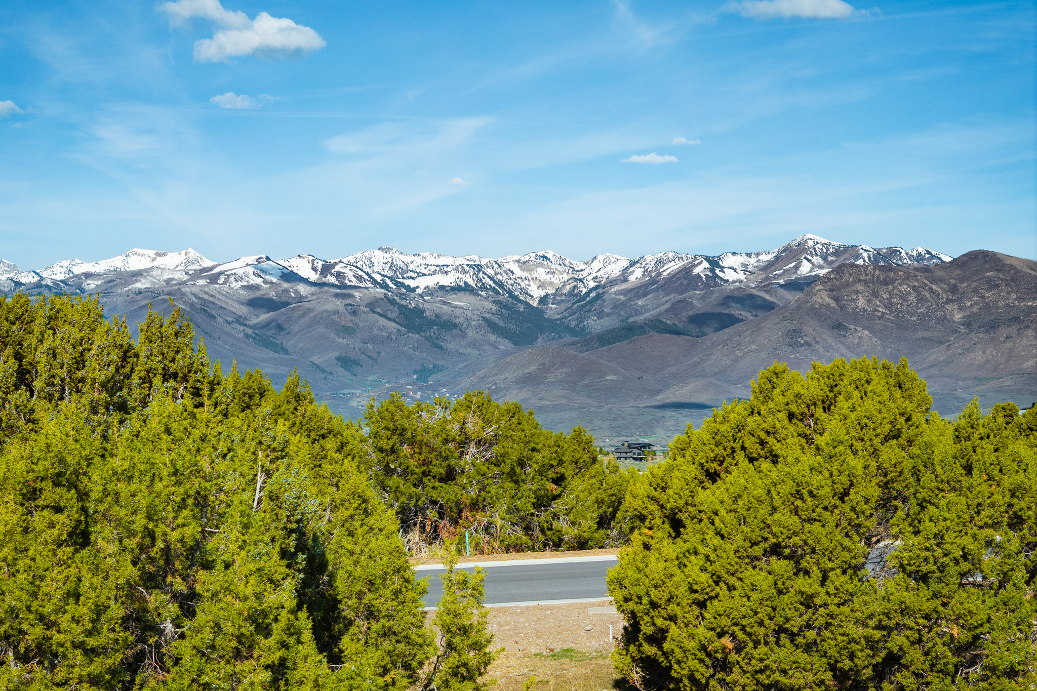 RED LEDGES - Land
