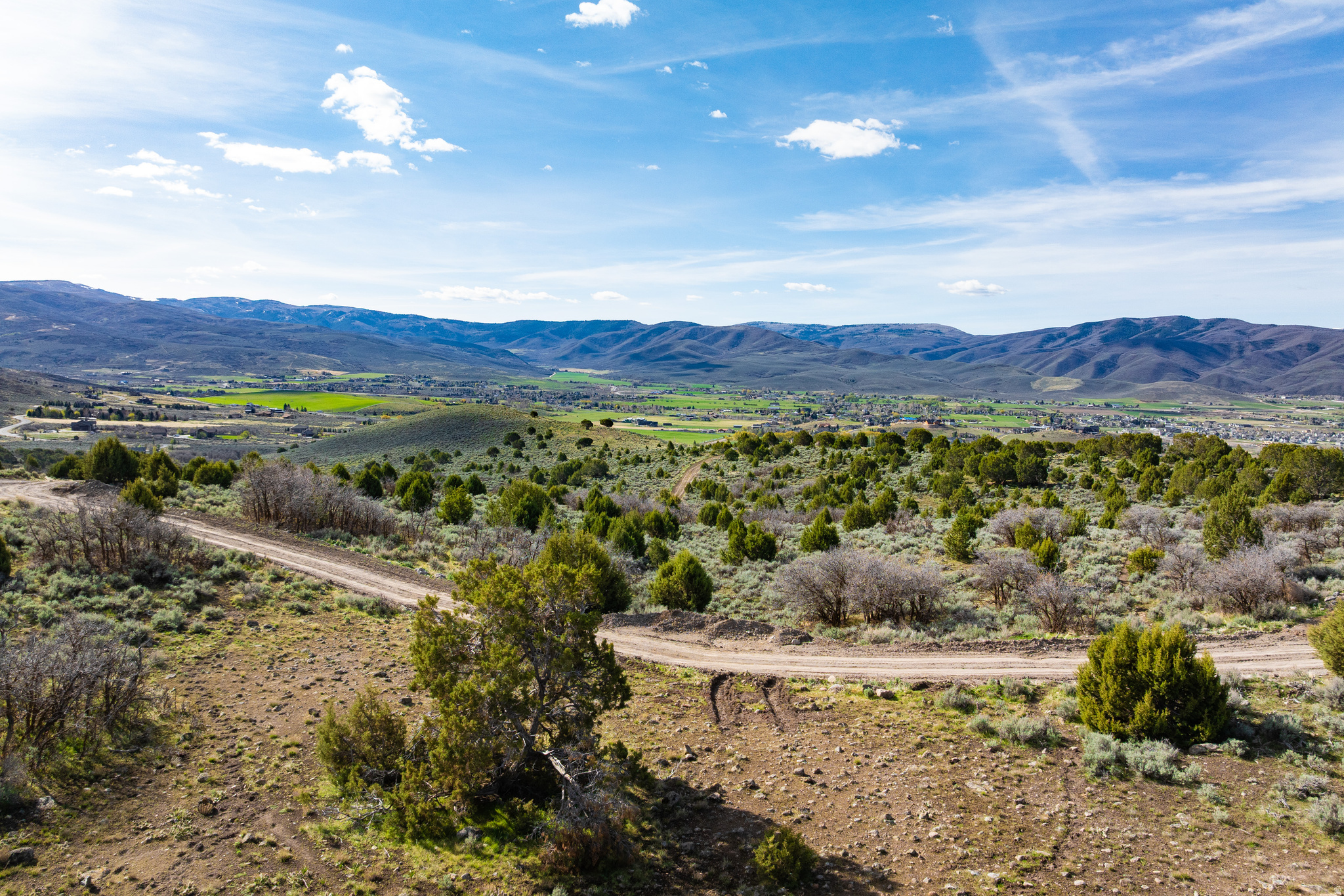 RED LEDGES - Land