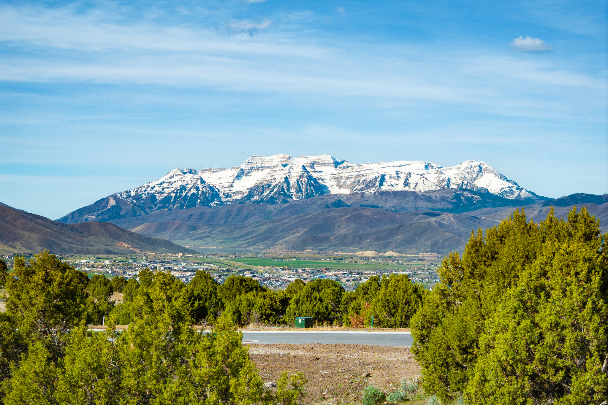 RED LEDGES - Land