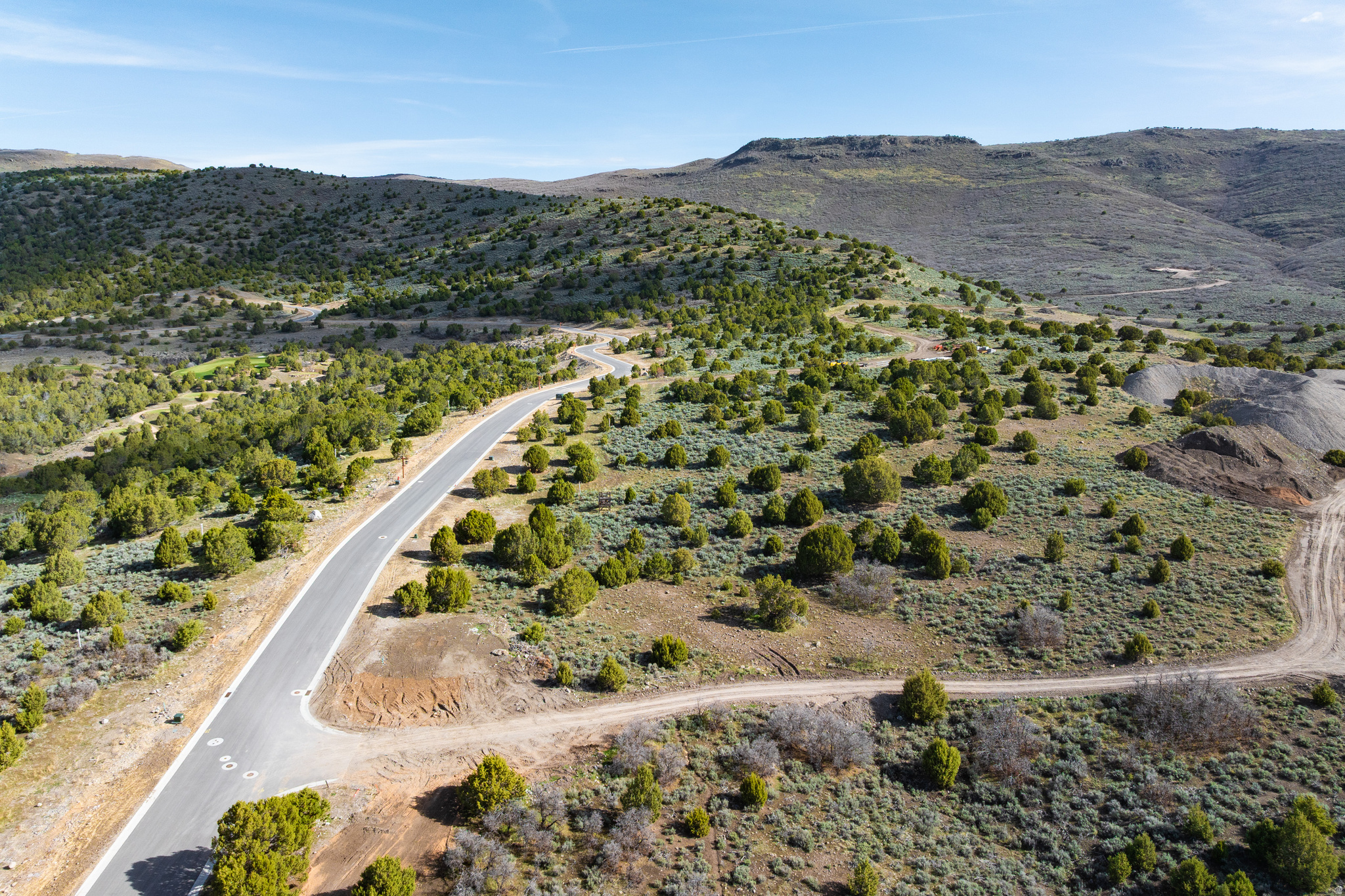 RED LEDGES - Land