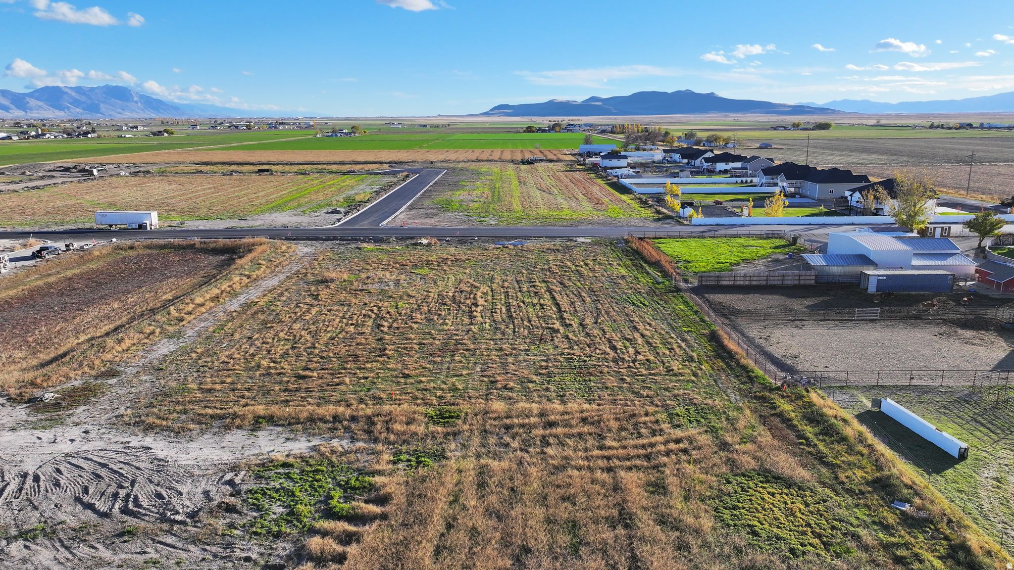 BECKAM'S EDGE PHASE 5 - Land