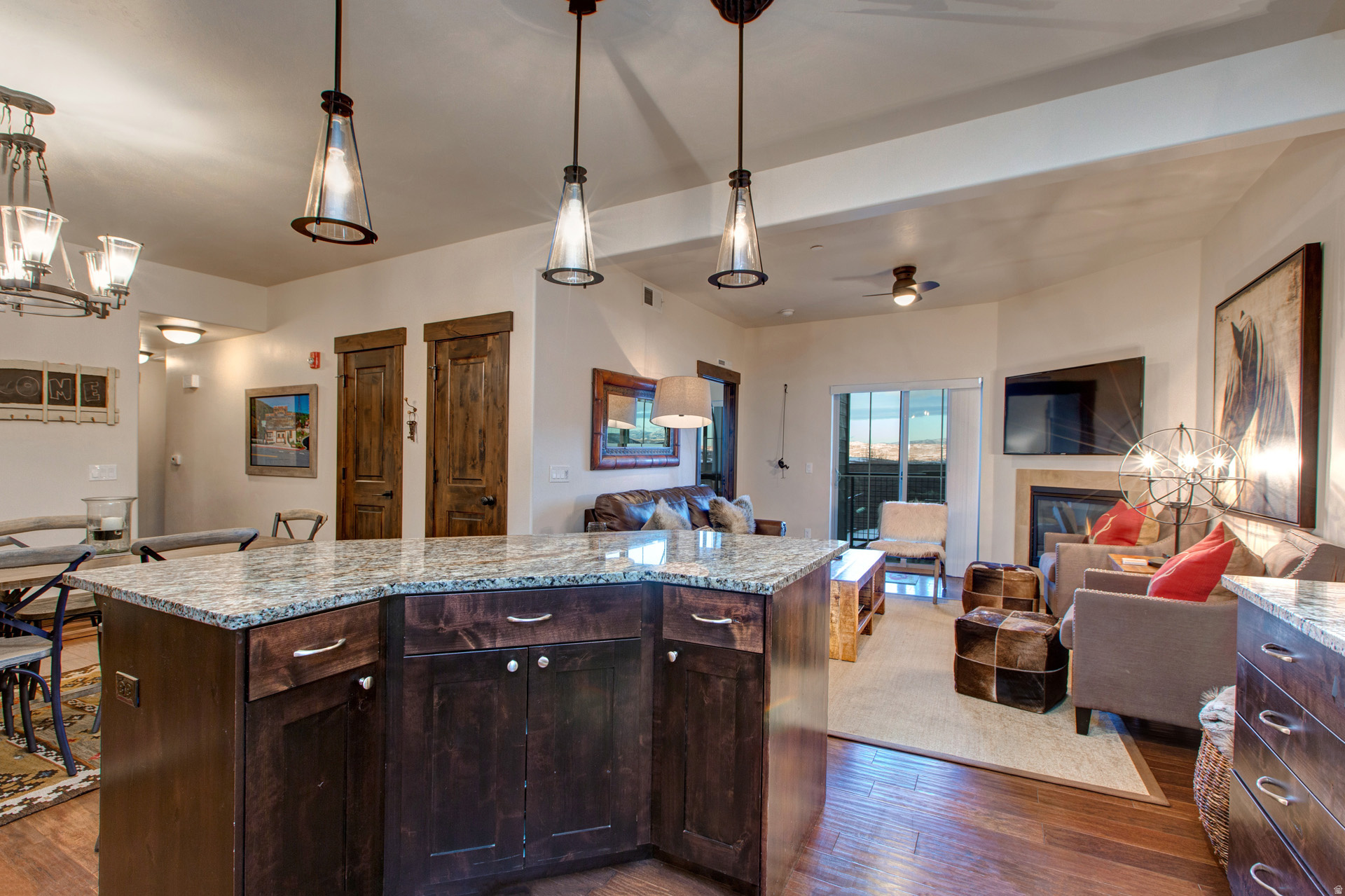 BEAR HOLLOW RIDGE - Residential