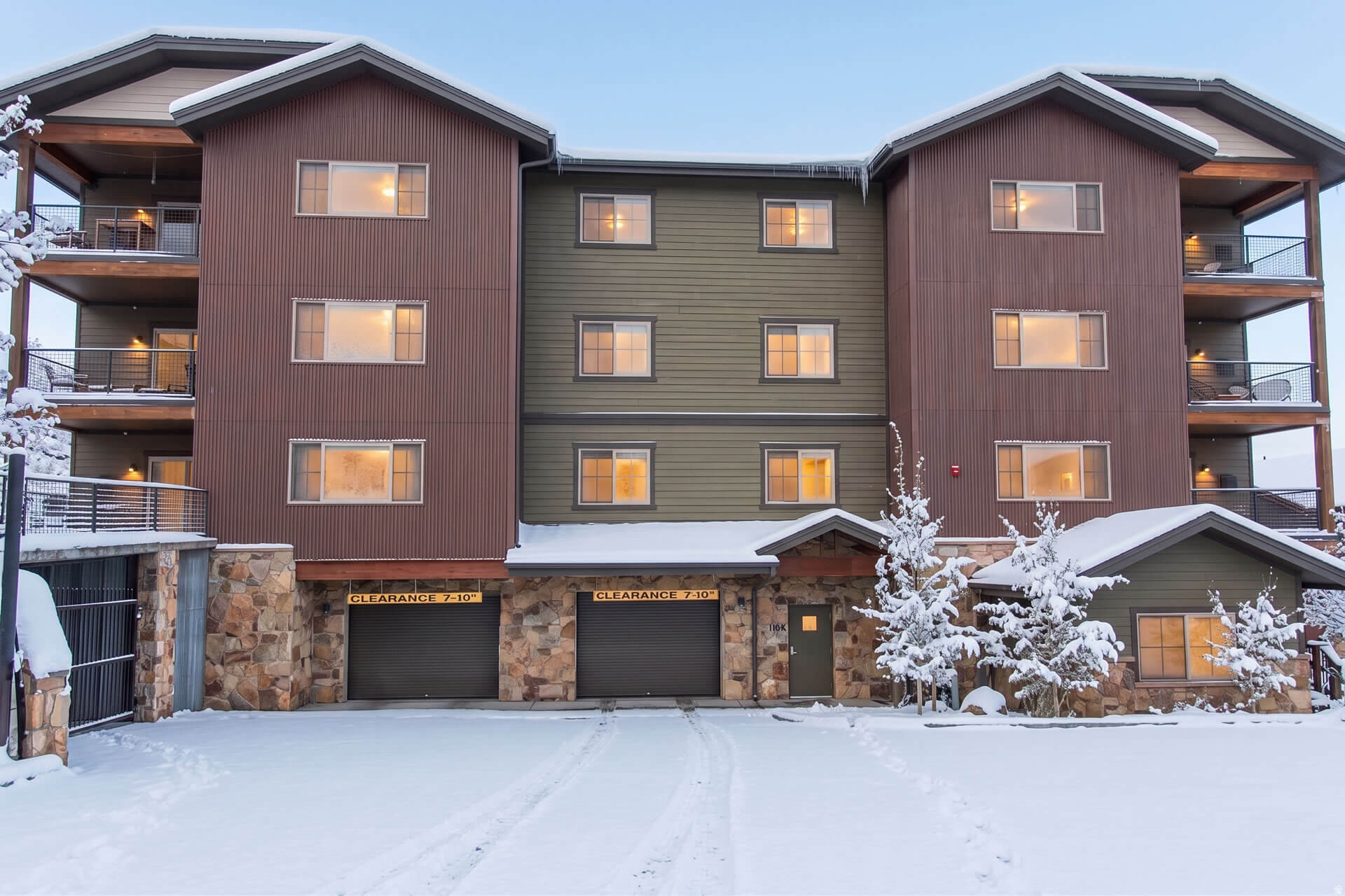 BEAR HOLLOW RIDGE - Residential