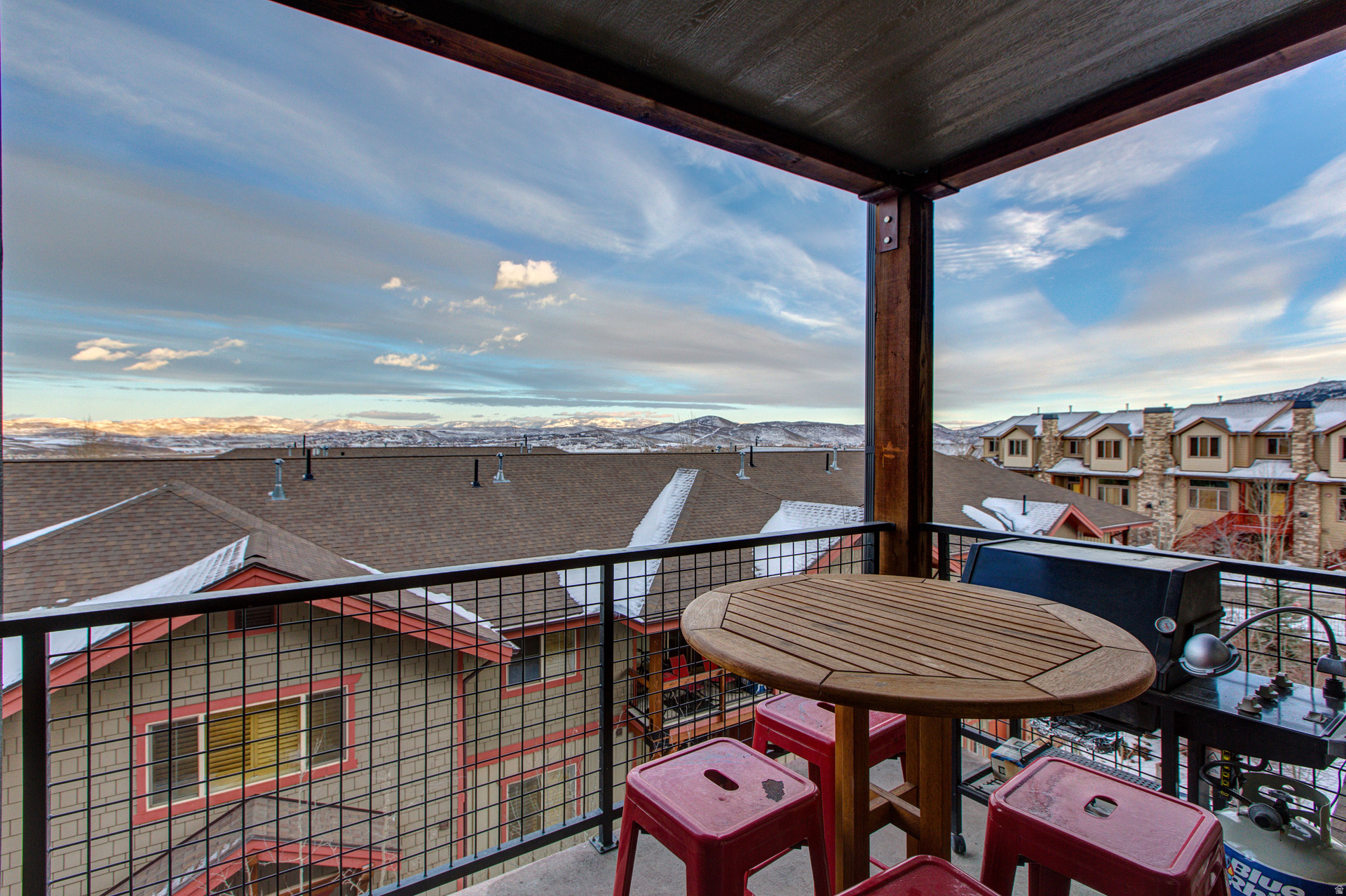 BEAR HOLLOW RIDGE - Residential