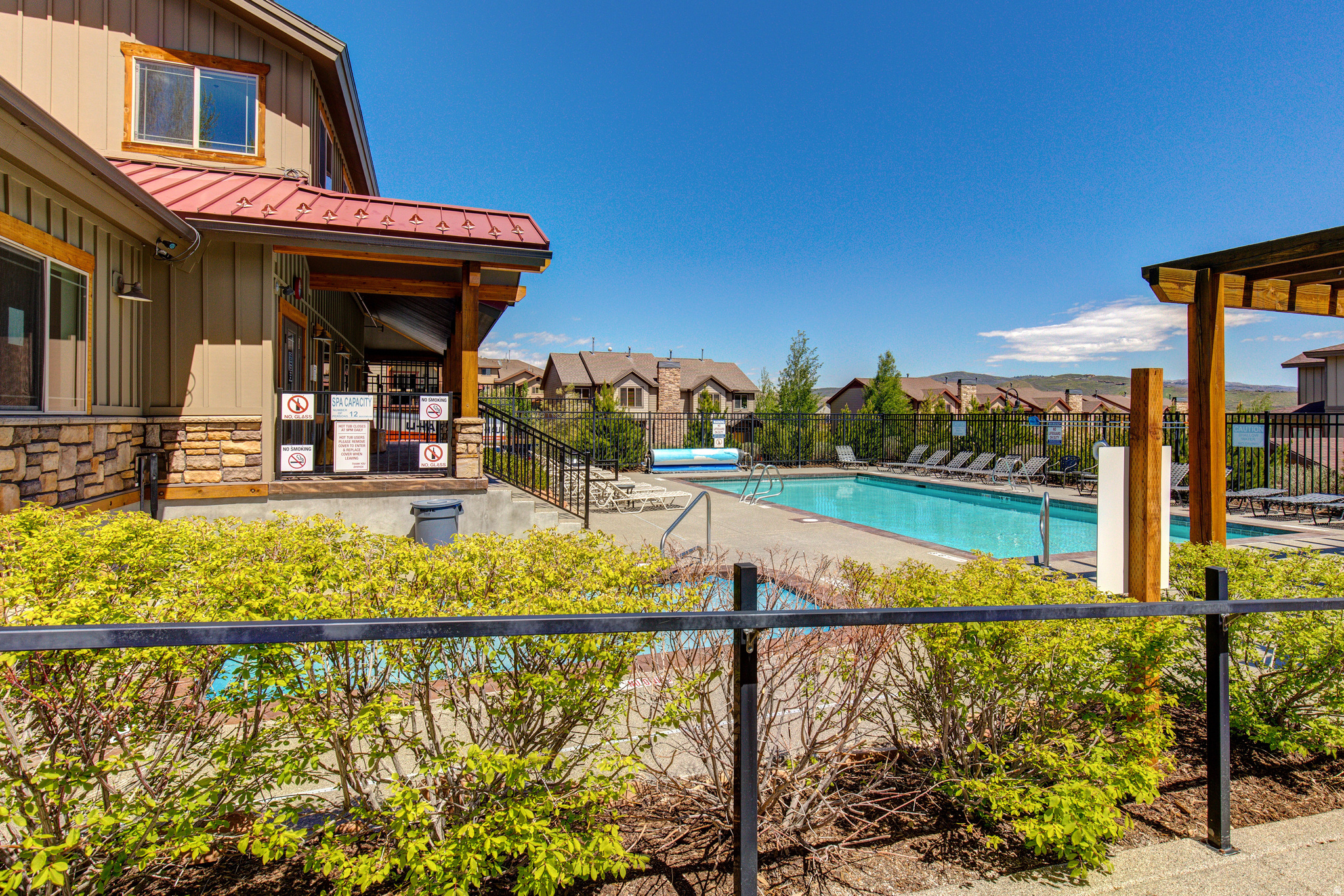 BEAR HOLLOW RIDGE - Residential