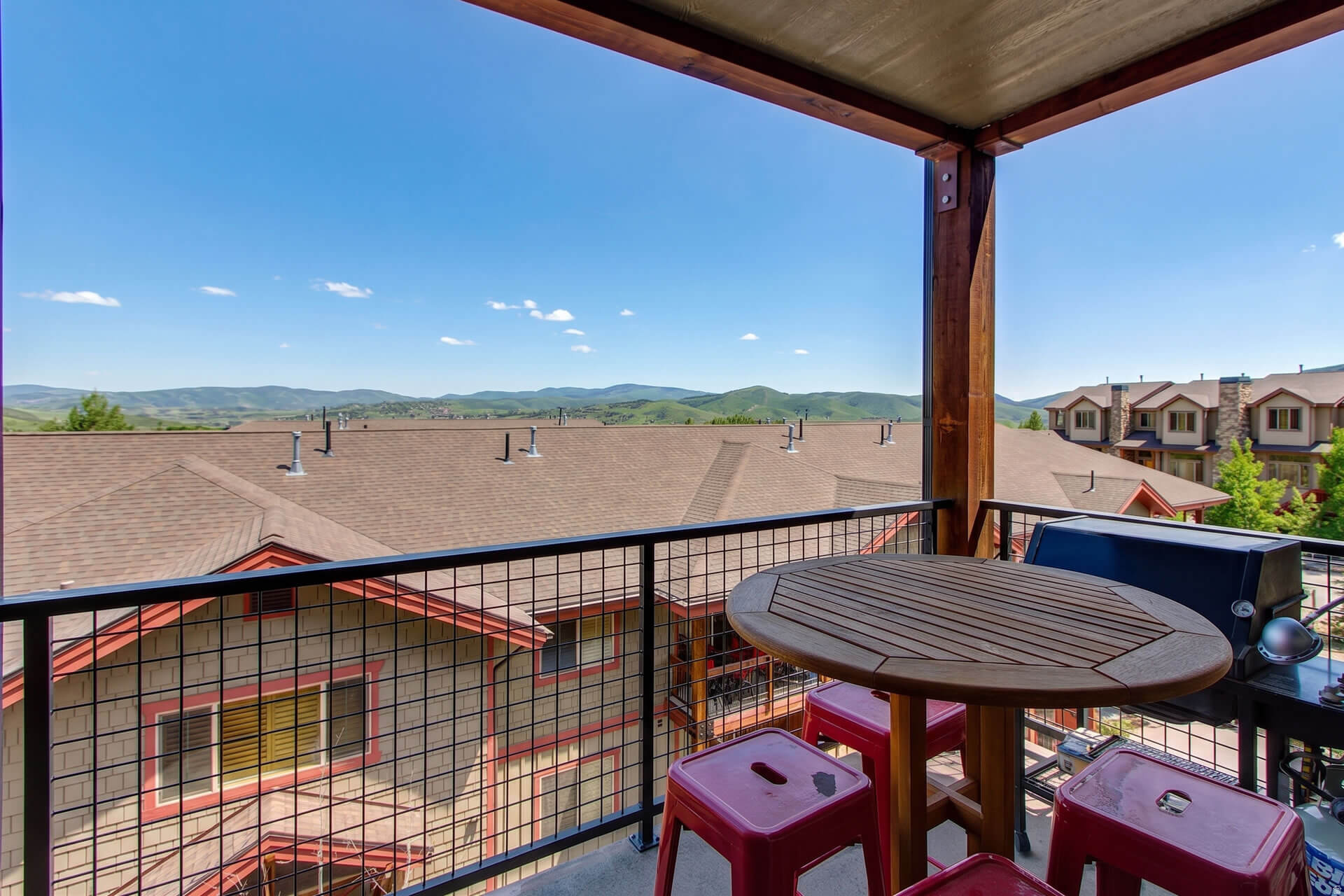 BEAR HOLLOW RIDGE - Residential