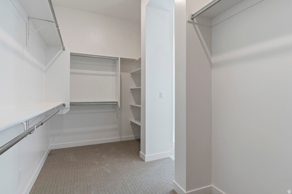 EASTRIDGE PARK - Residential