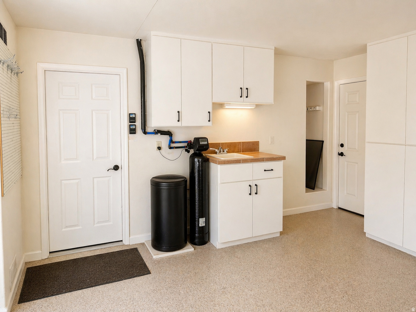 BLOOMINGTON RANCHES 6 AMD - Residential